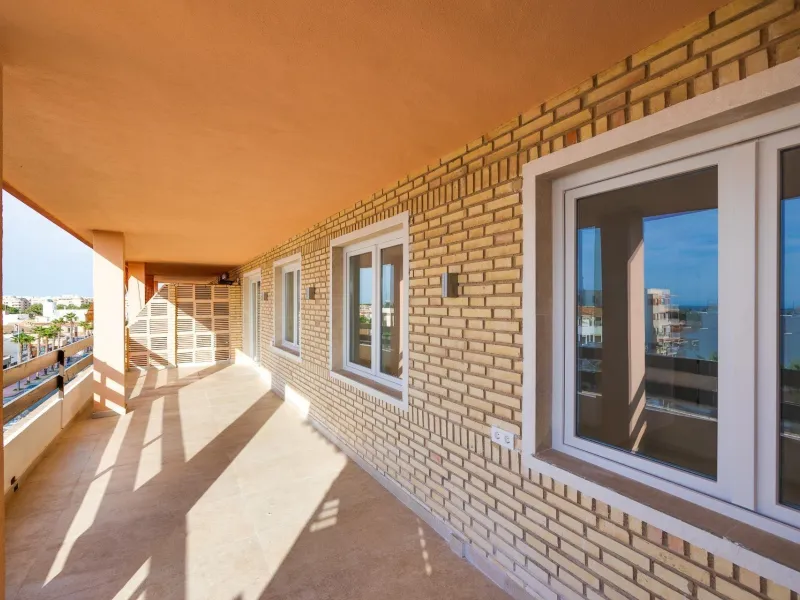 Moderno Apartamento Reformado en Playa de los Náufragos, Torrevieja 3 habitaciones 2 baños