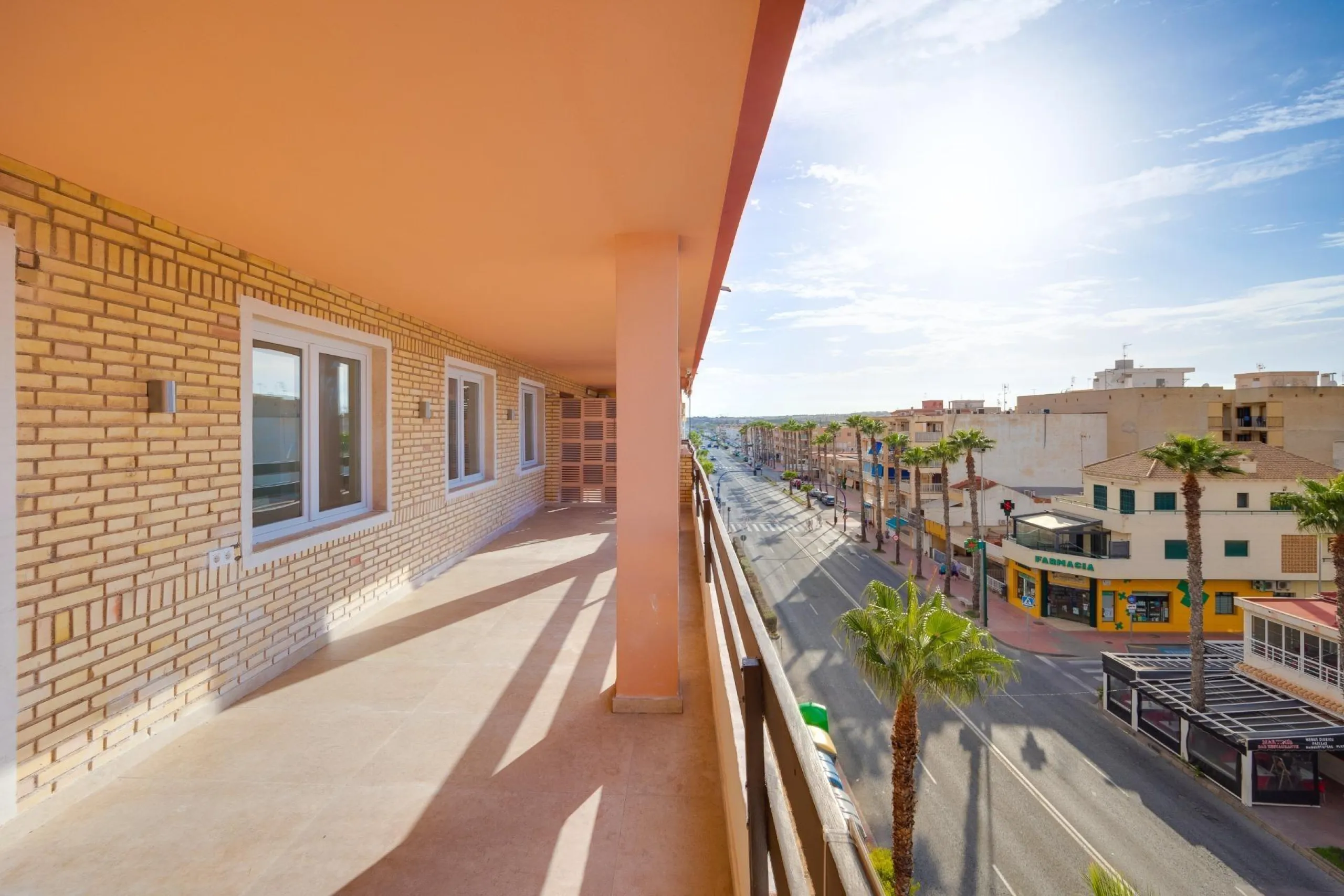 Moderno Apartamento Reformado en Playa de los Náufragos, Torrevieja 3 habitaciones 2 baños