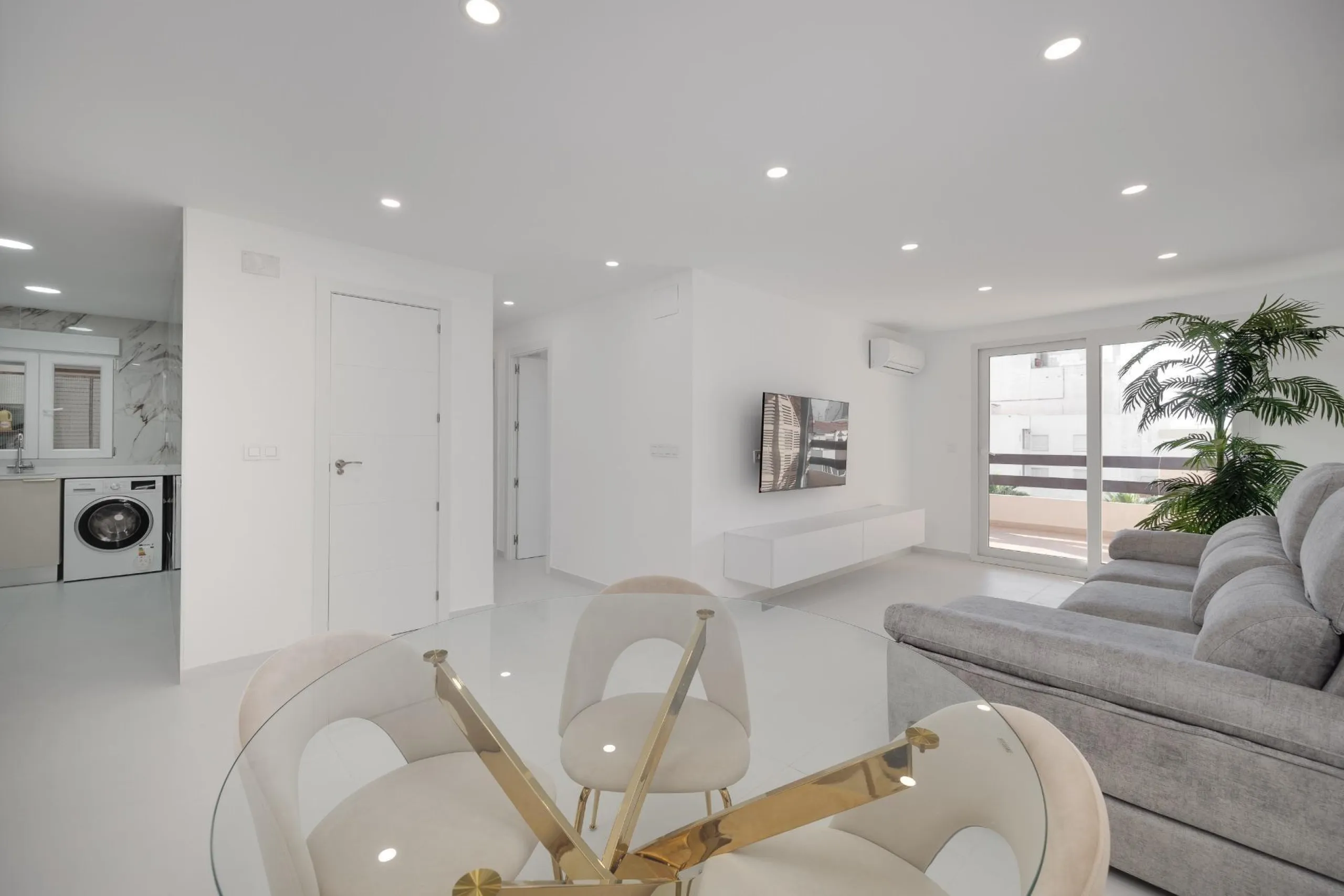 Moderno Apartamento Reformado en Playa de los Náufragos, Torrevieja 3 habitaciones 2 baños