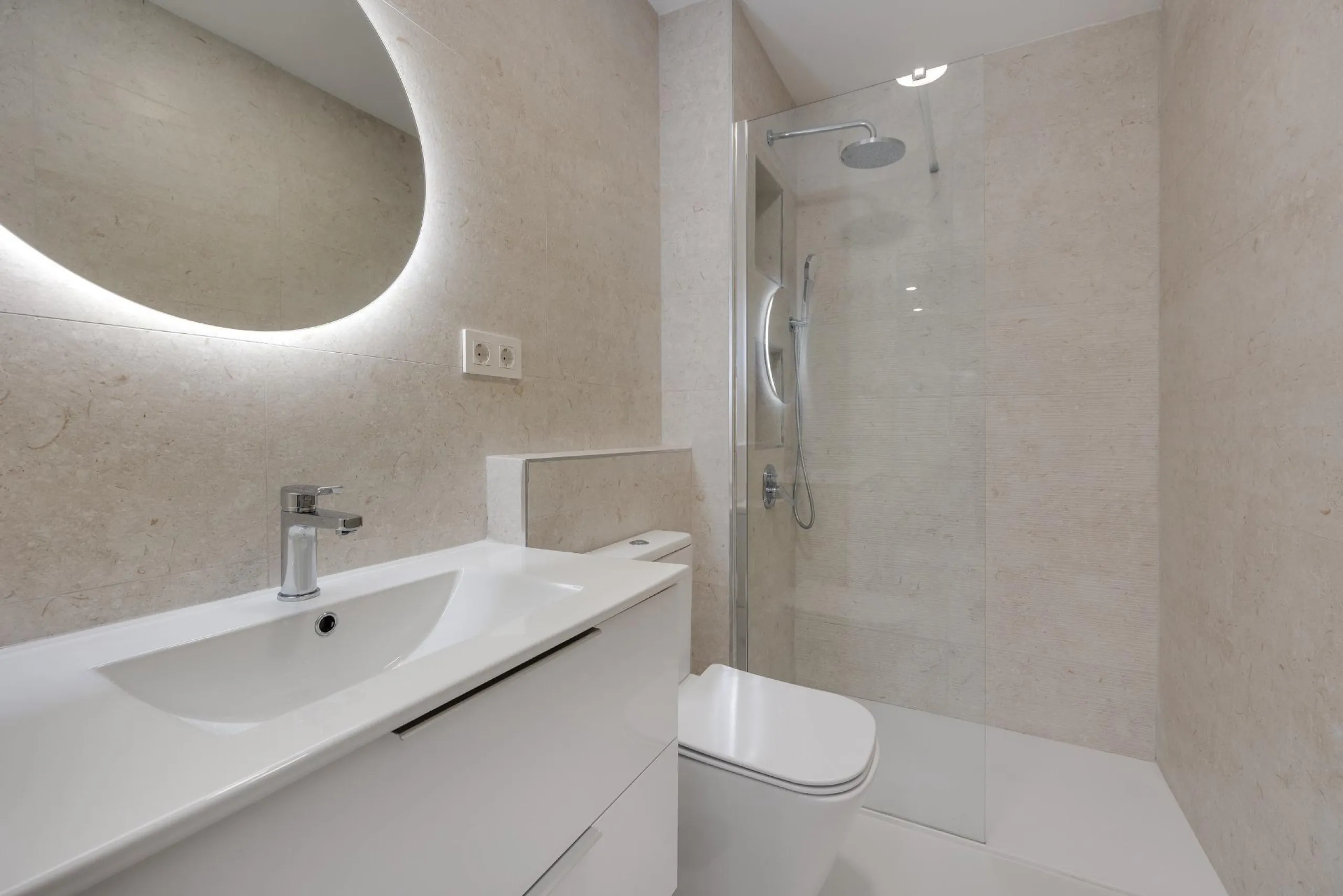 Moderno Apartamento Reformado en Playa de los Náufragos, Torrevieja 3 habitaciones 2 baños