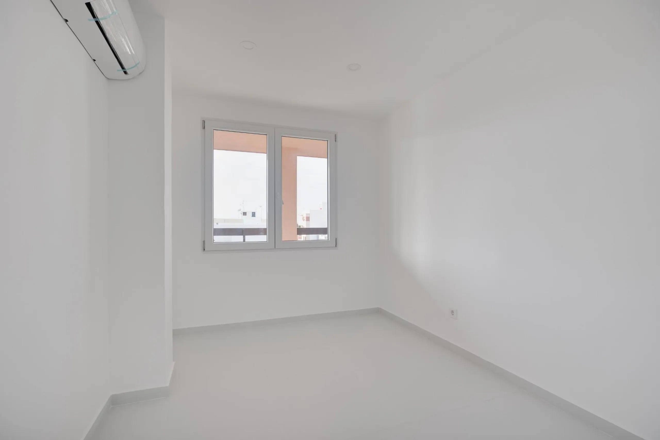 Moderno Apartamento Reformado en Playa de los Náufragos, Torrevieja 3 habitaciones 2 baños