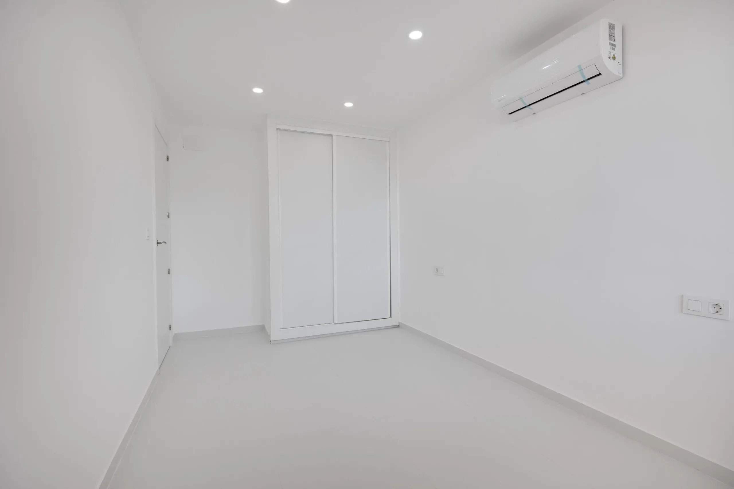 Moderno Apartamento Reformado en Playa de los Náufragos, Torrevieja 3 habitaciones 2 baños