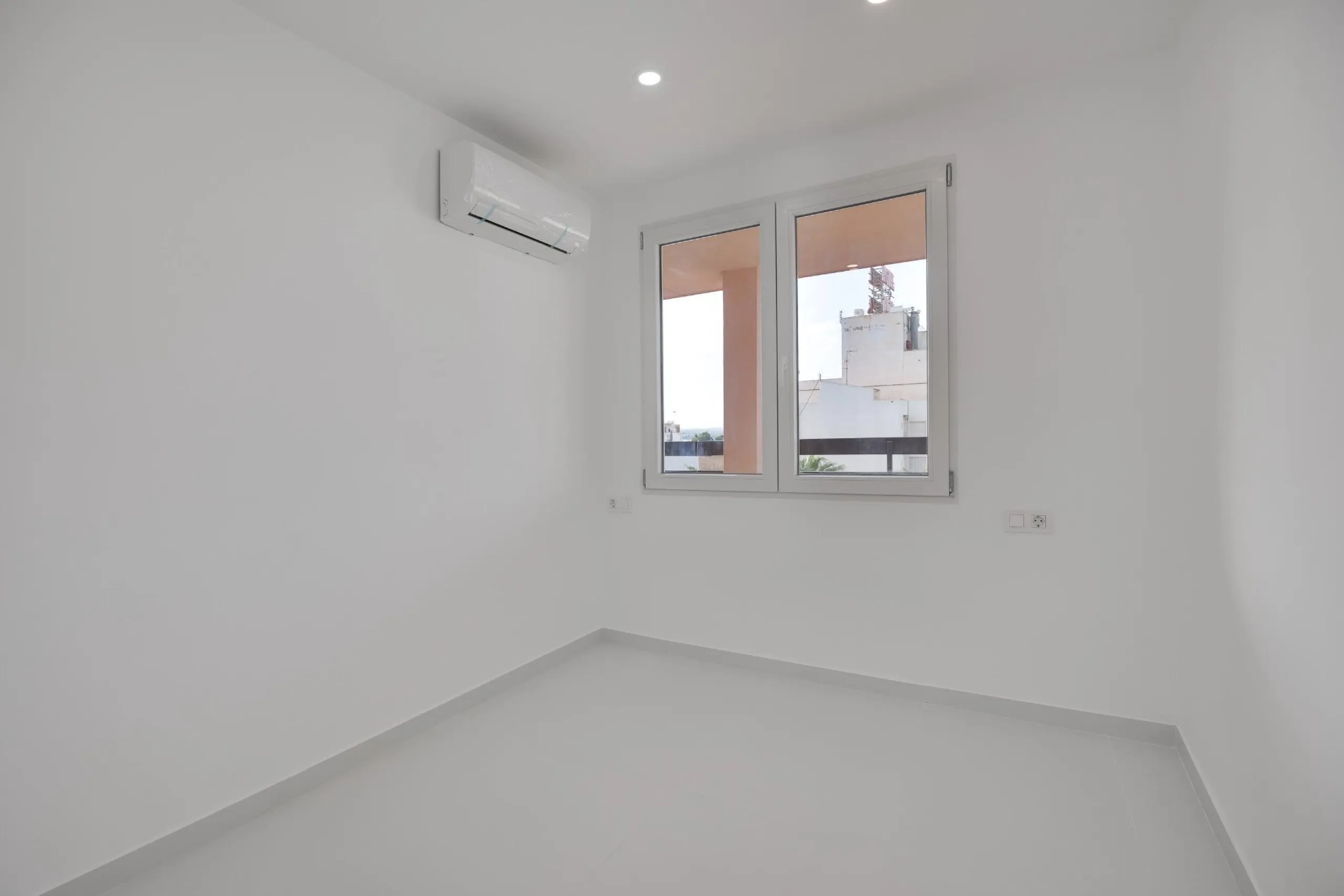Moderno Apartamento Reformado en Playa de los Náufragos, Torrevieja 3 habitaciones 2 baños