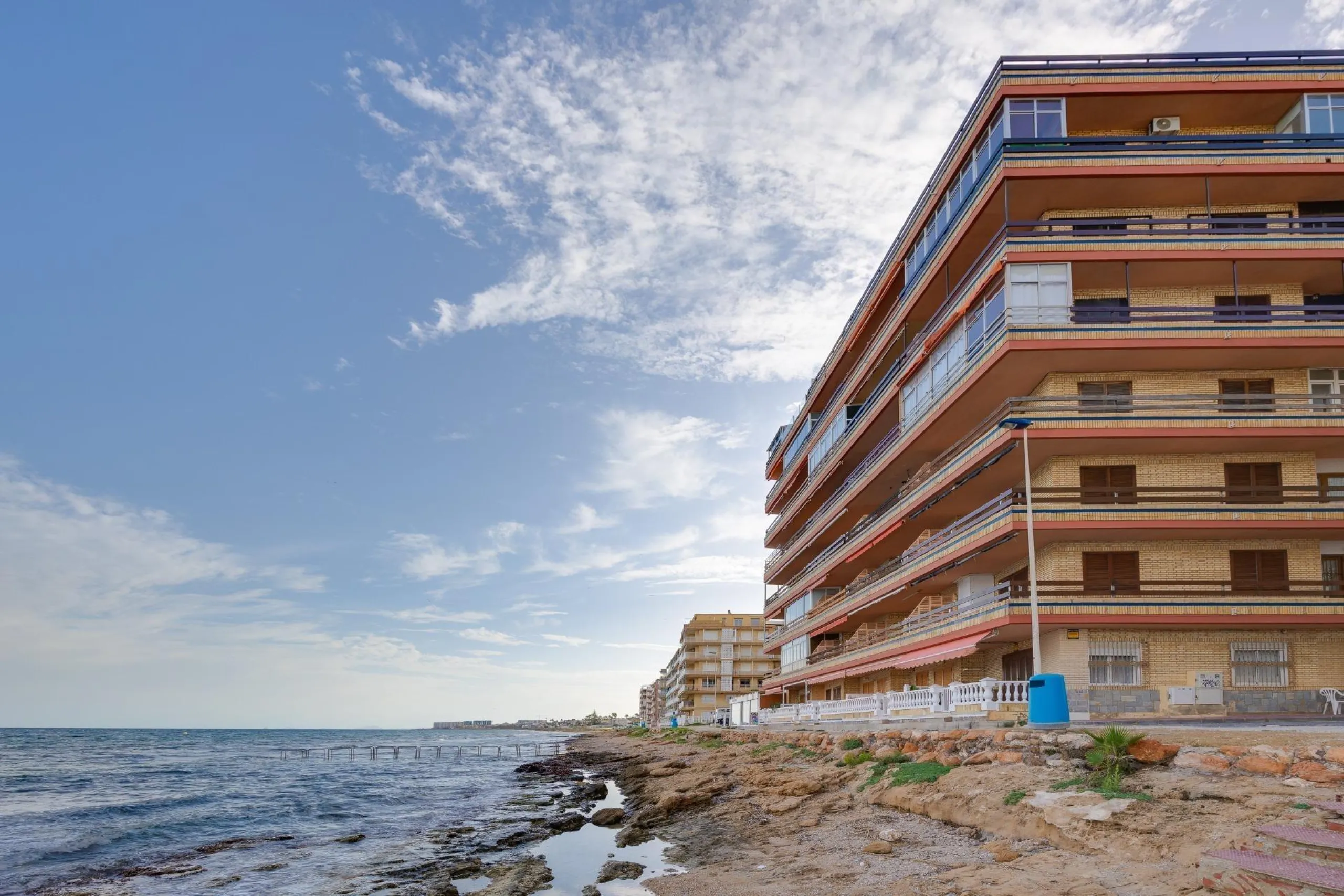 Moderno Apartamento Reformado en Playa de los Náufragos, Torrevieja 3 habitaciones 2 baños