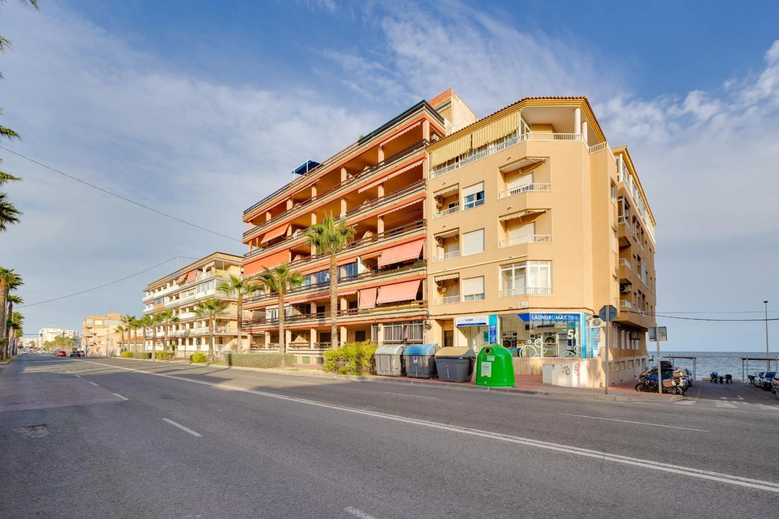 Moderno Apartamento Reformado en Playa de los Náufragos, Torrevieja 3 habitaciones 2 baños