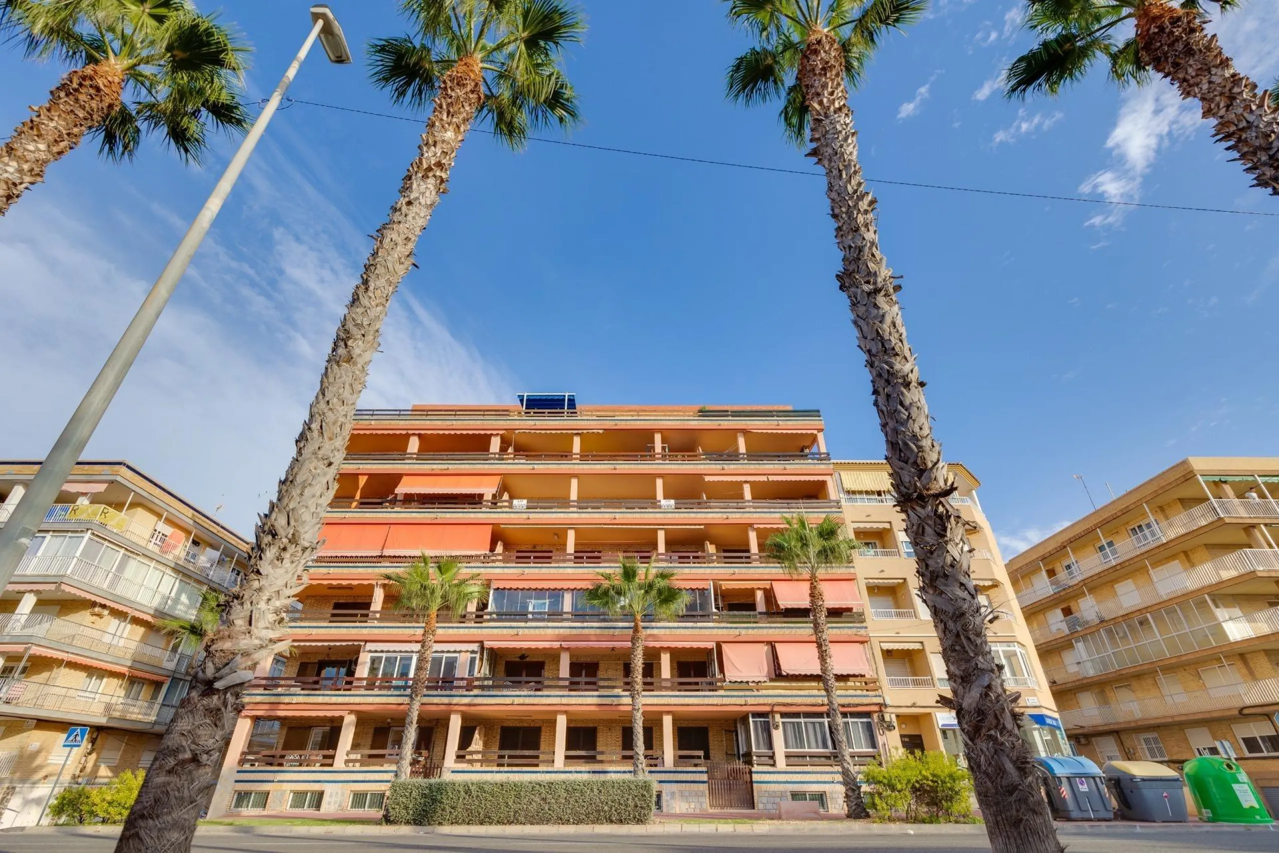 Moderno Apartamento Reformado en Playa de los Náufragos, Torrevieja 3 habitaciones 2 baños