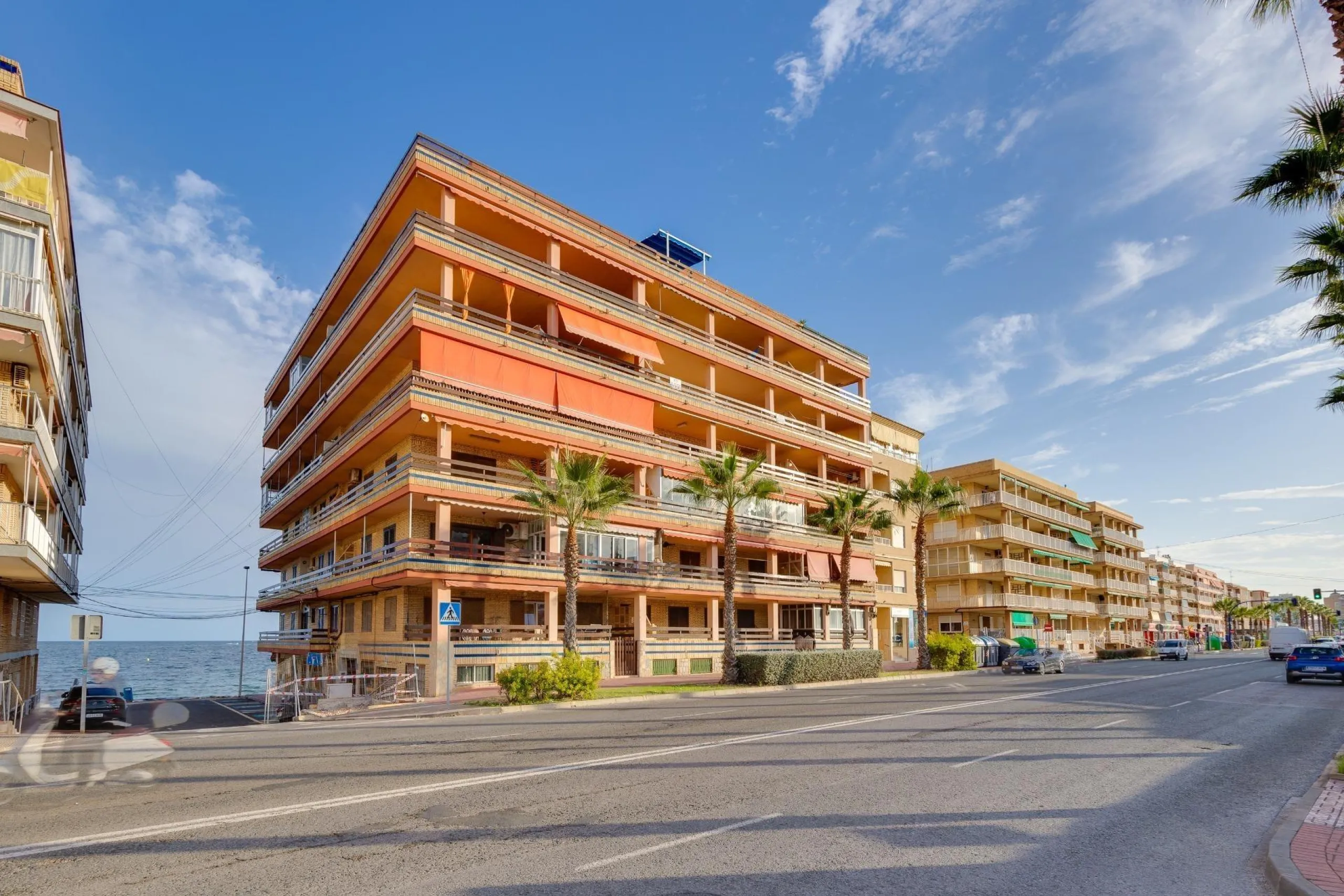 Moderno Apartamento Reformado en Playa de los Náufragos, Torrevieja 3 habitaciones 2 baños