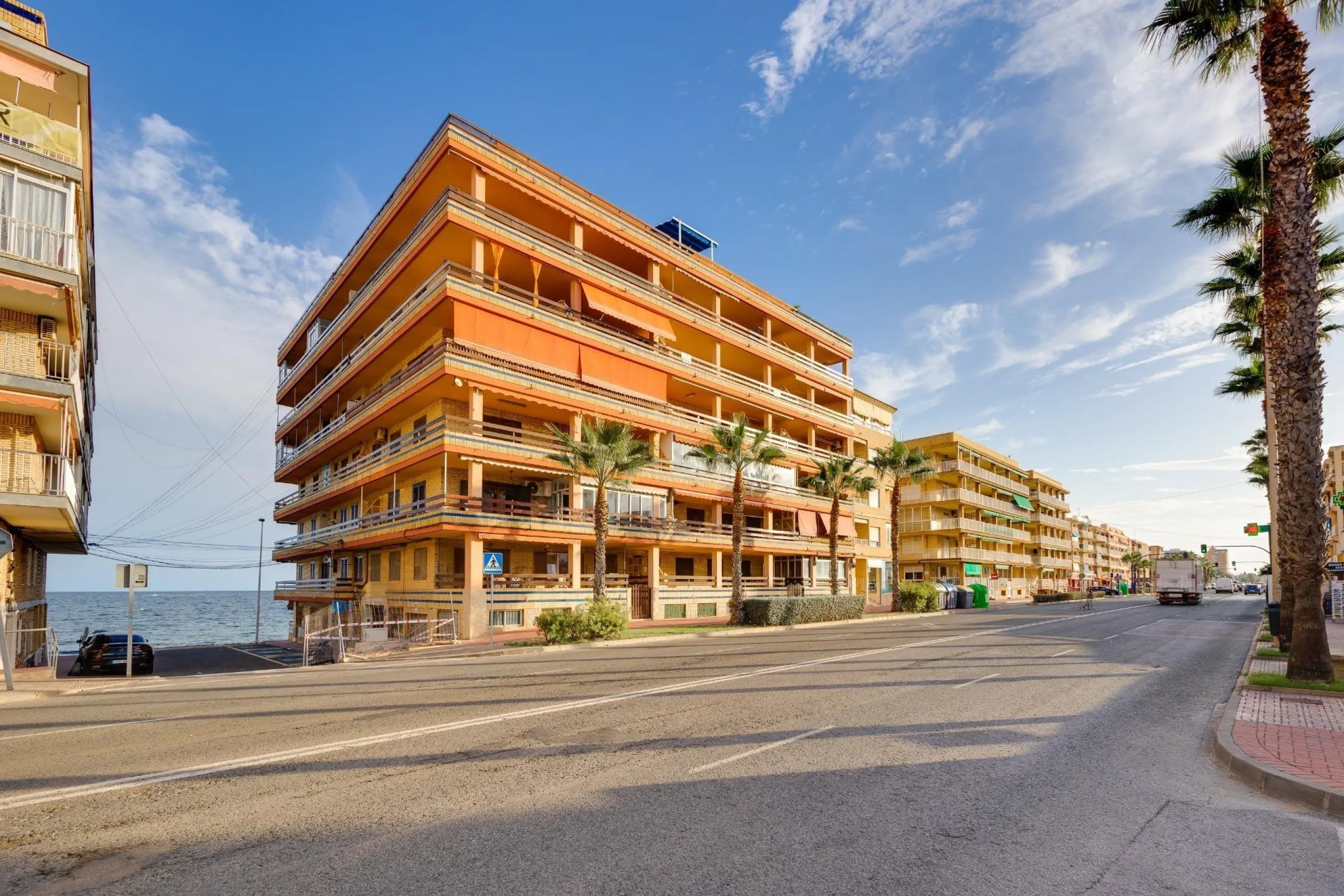 Moderno Apartamento Reformado en Playa de los Náufragos, Torrevieja 3 habitaciones 2 baños