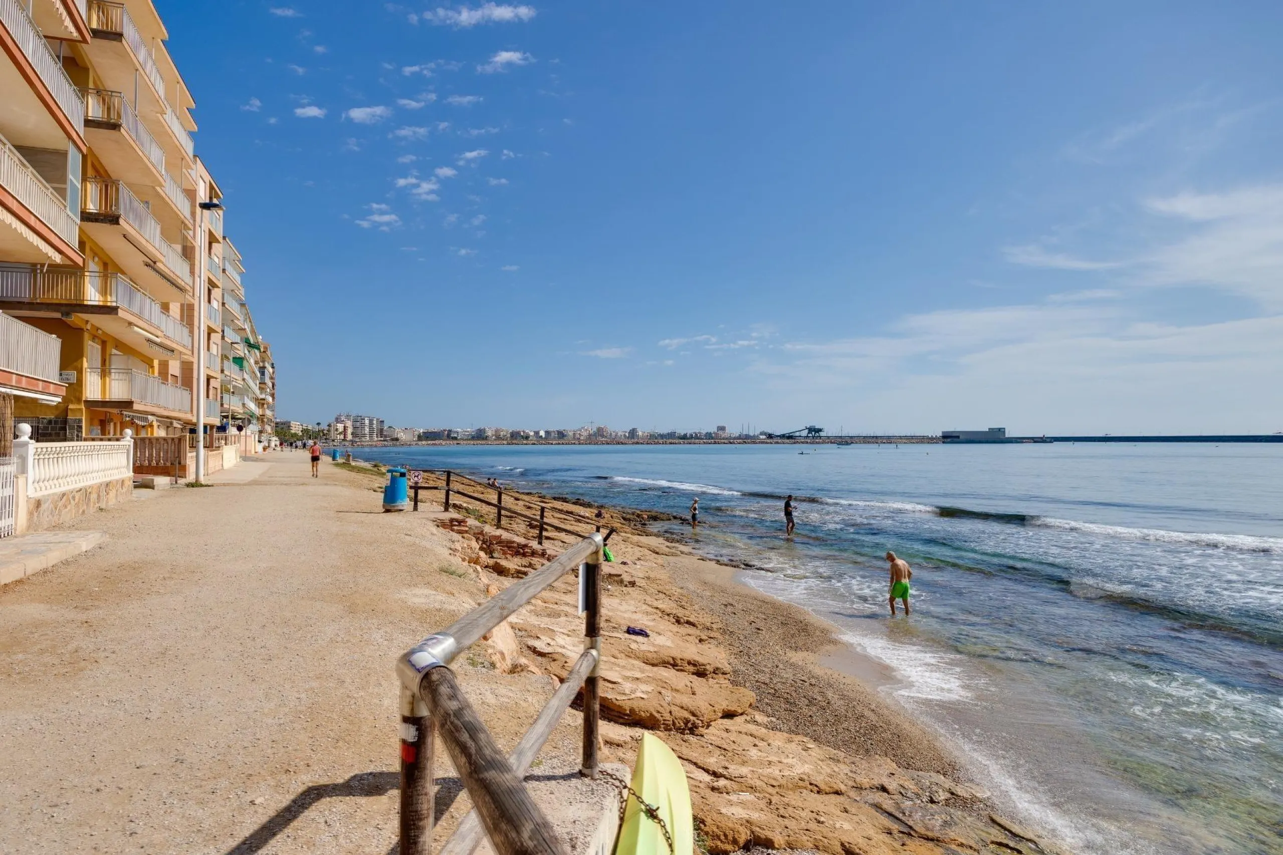 Moderno Apartamento Reformado en Playa de los Náufragos, Torrevieja 3 habitaciones 2 baños