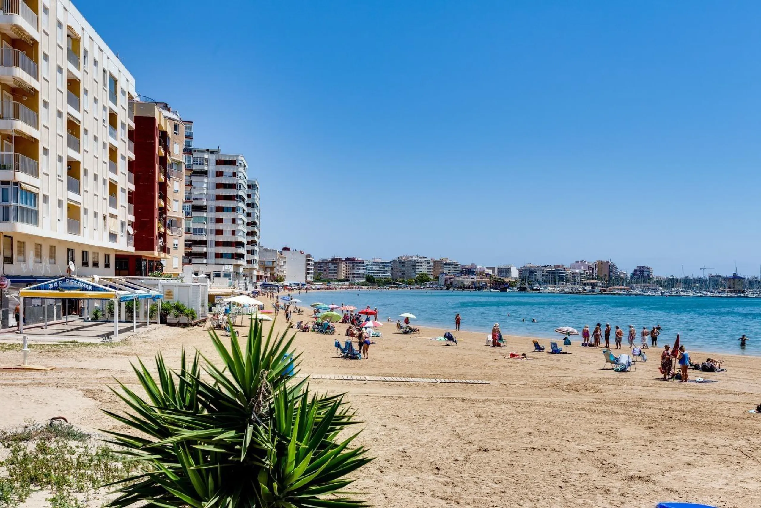 Moderno Apartamento Reformado en Playa de los Náufragos, Torrevieja 3 habitaciones 2 baños