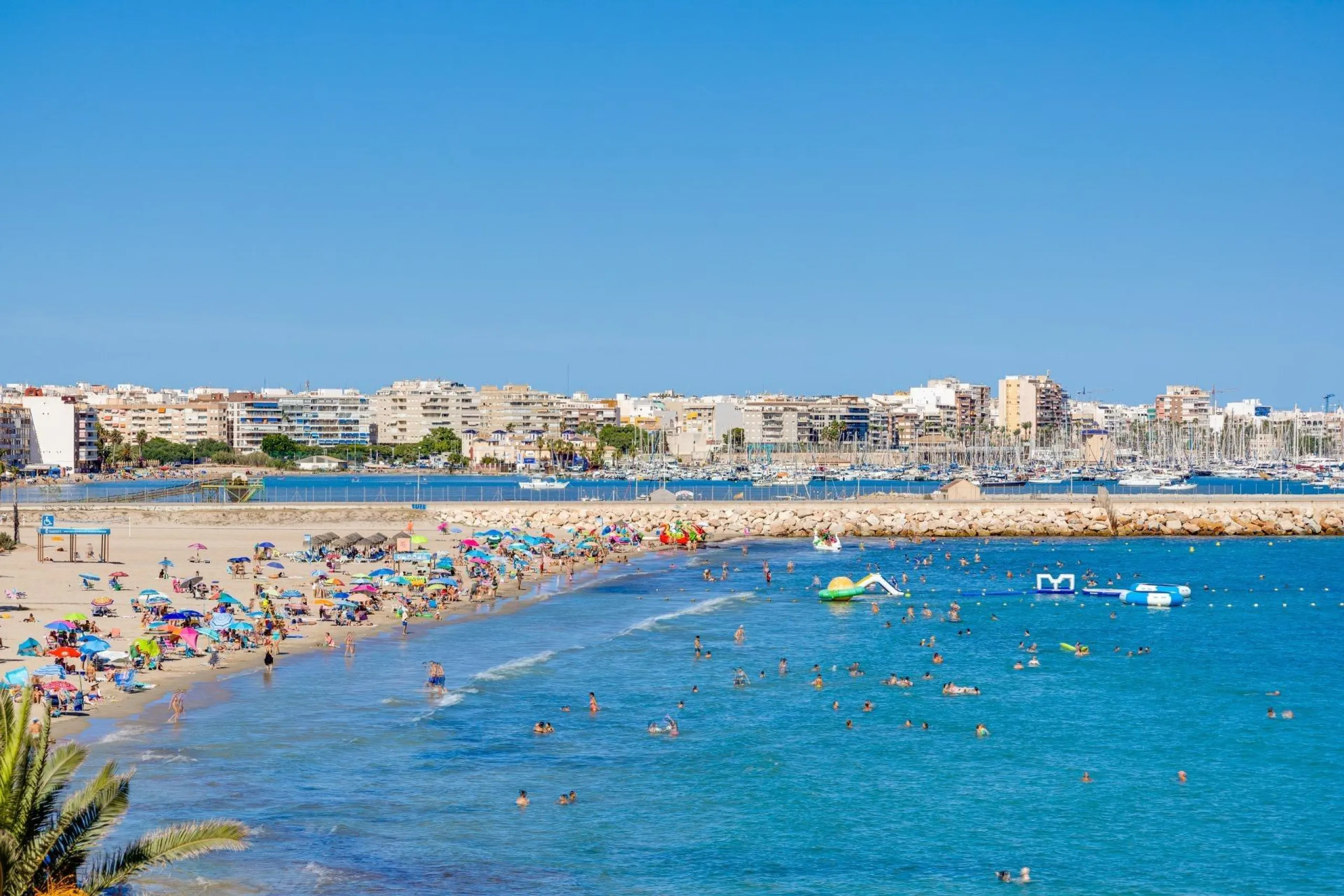 Moderno Apartamento Reformado en Playa de los Náufragos, Torrevieja 3 habitaciones 2 baños