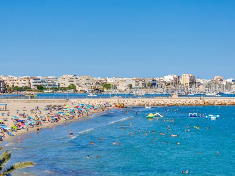 Moderno Apartamento Reformado en Playa de los Náufragos, Torrevieja 3 habitaciones 2 baños