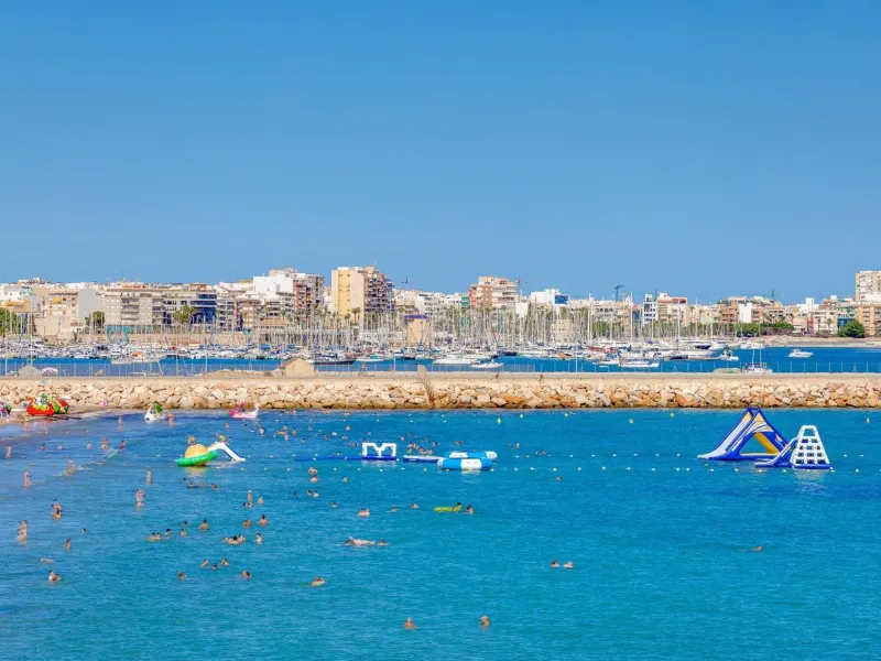 Moderno Apartamento Reformado en Playa de los Náufragos, Torrevieja 3 habitaciones 2 baños