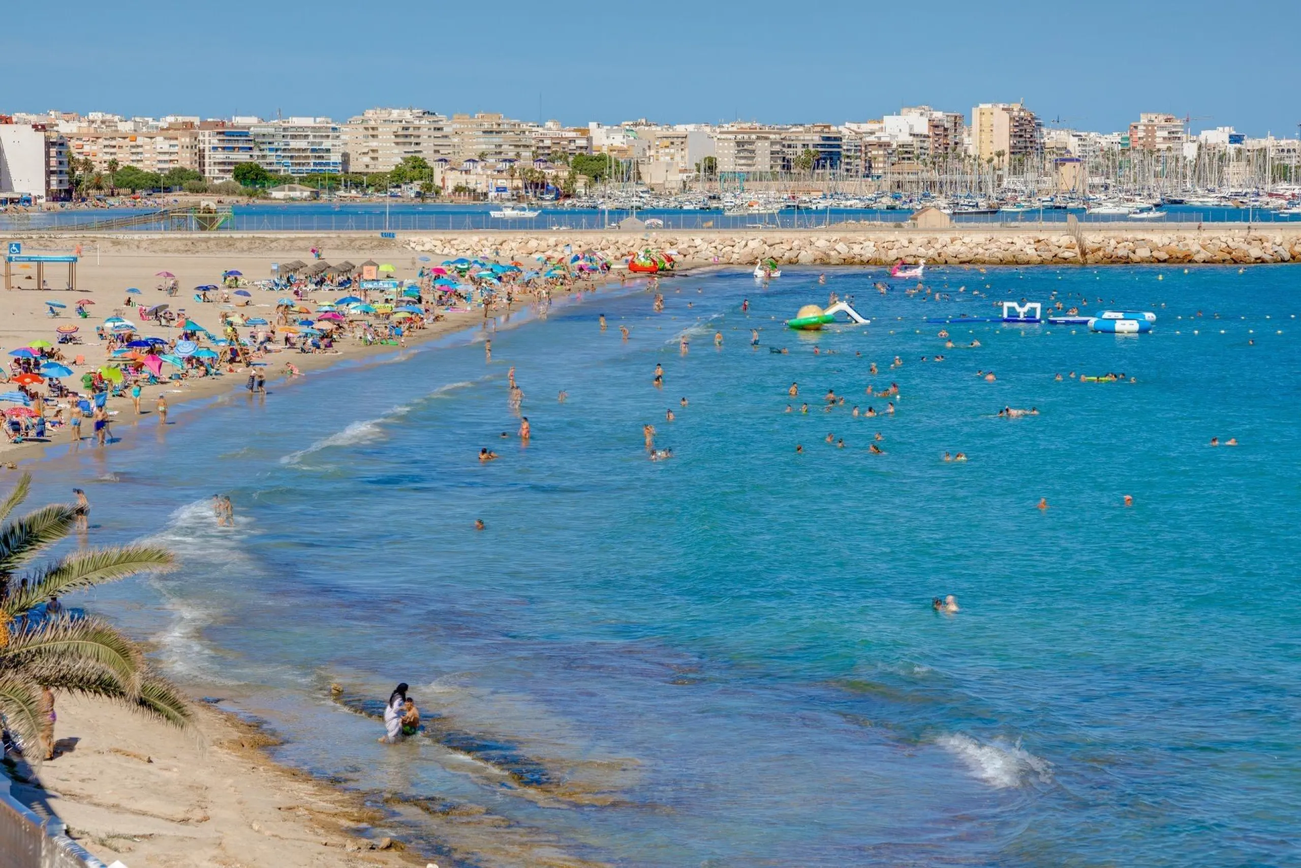 Moderno Apartamento Reformado en Playa de los Náufragos, Torrevieja 3 habitaciones 2 baños
