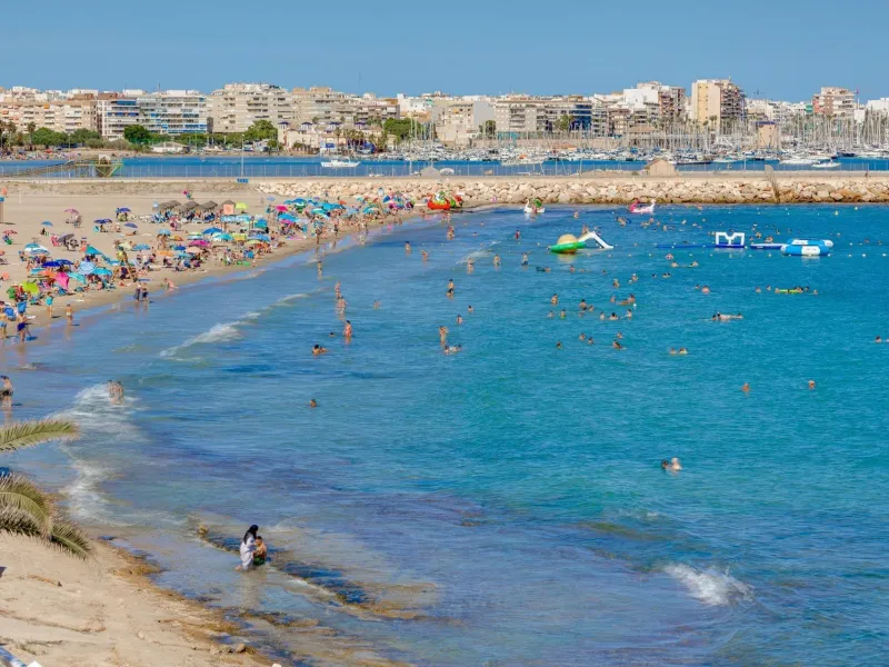 Moderno Apartamento Reformado en Playa de los Náufragos, Torrevieja 3 habitaciones 2 baños