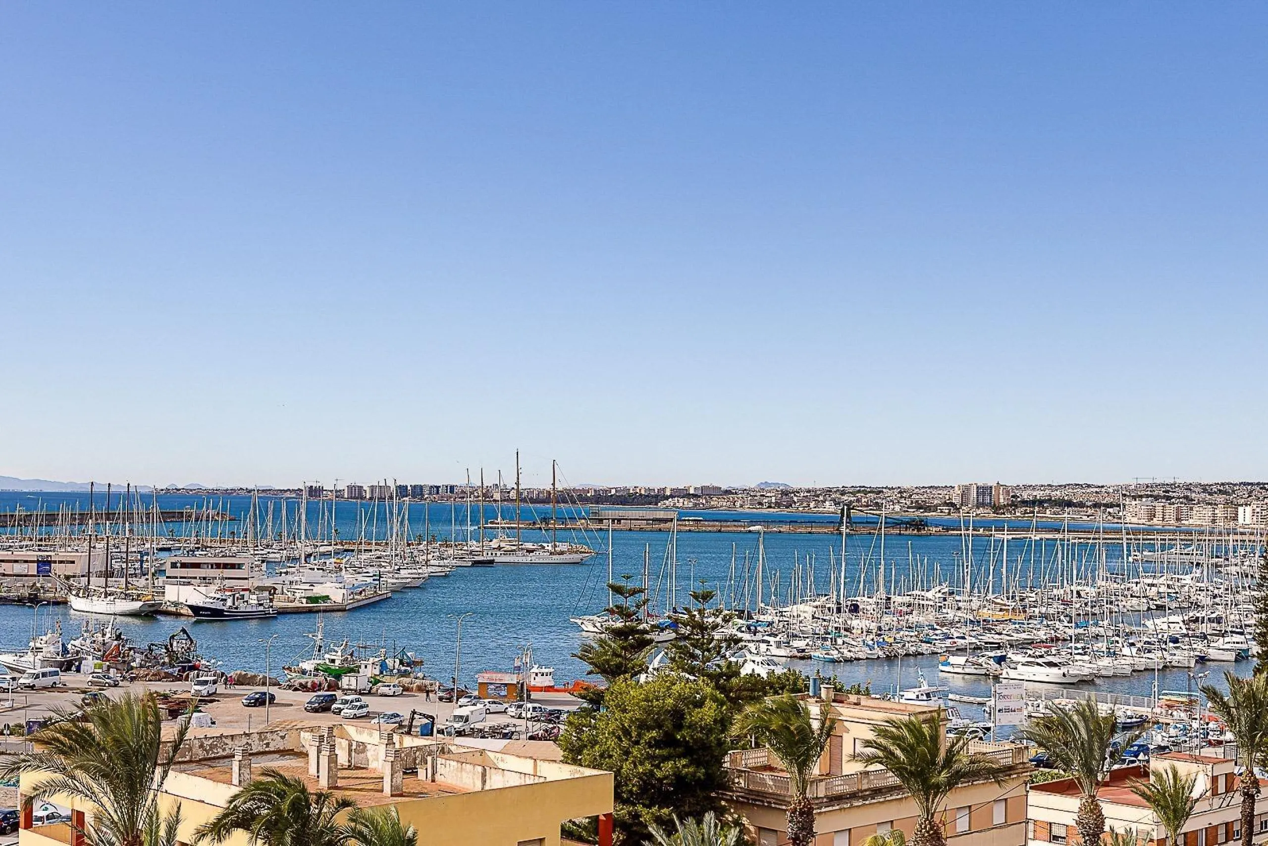 Moderno Apartamento Reformado en Playa de los Náufragos, Torrevieja 3 habitaciones 2 baños