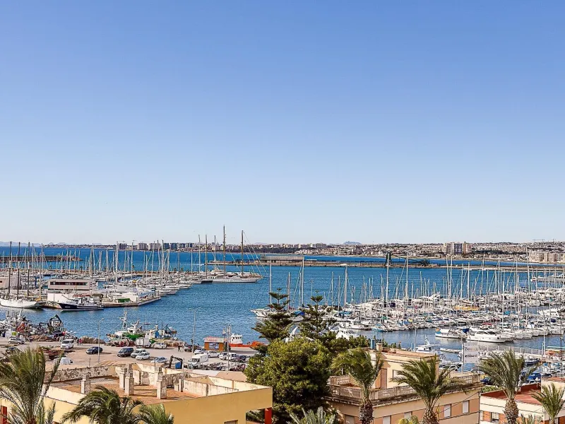 Moderno Apartamento Reformado en Playa de los Náufragos, Torrevieja 3 habitaciones 2 baños