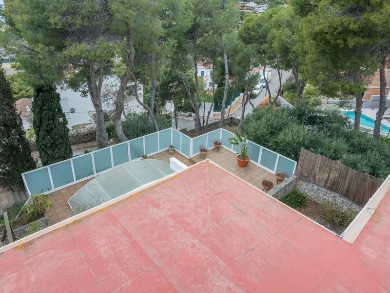 Exclusive villa with sea views and pool in Bellamar, Castelldefels