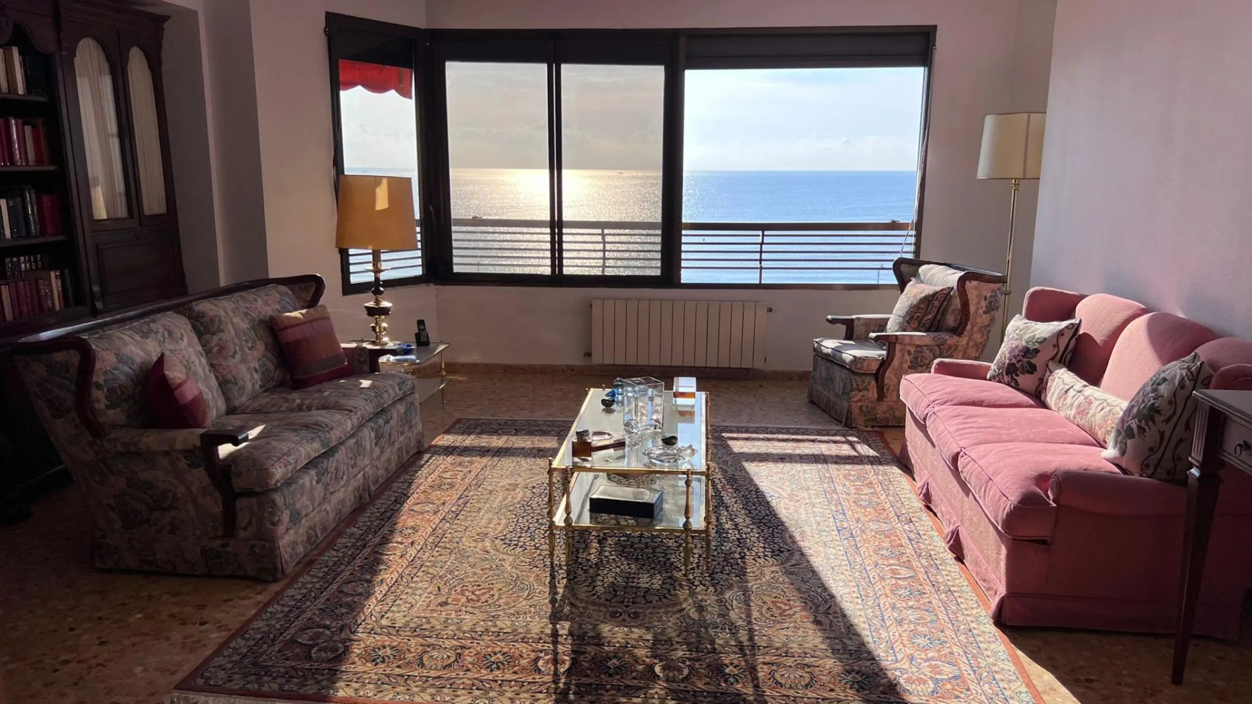 ESTUPENDO PISO EN PRIMERA LINEA JUNTO AL POSTIGUET - VIRGEN DEL SOCORRO