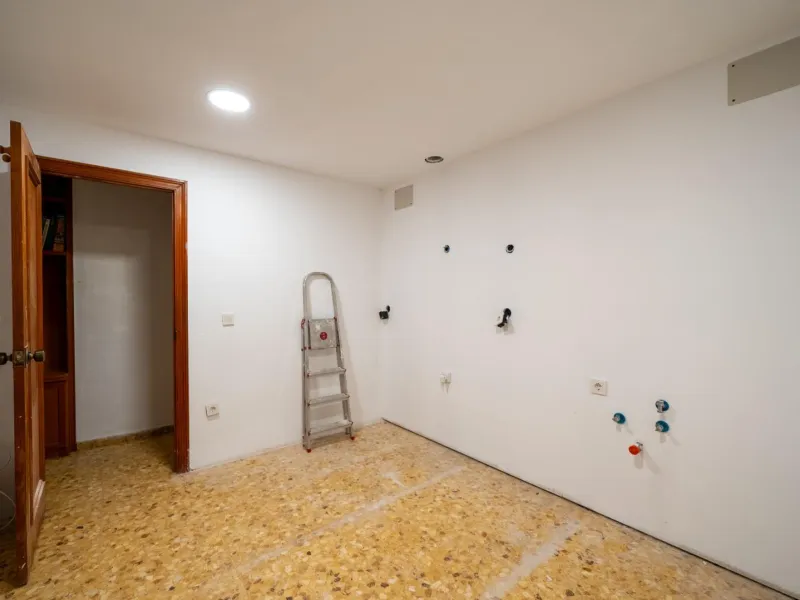 ESTUPENDO PISO EN PRIMERA LINEA JUNTO AL POSTIGUET - VIRGEN DEL SOCORRO