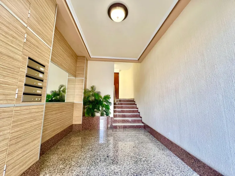COMFORT, SPACIOUSNESS AND EXCLUSIVITY. 145m2 APARTMENT IN A PRIVILEGED LOCATION WITH A PRIVATE COMMUNITY SOLARIUM OF 60m2