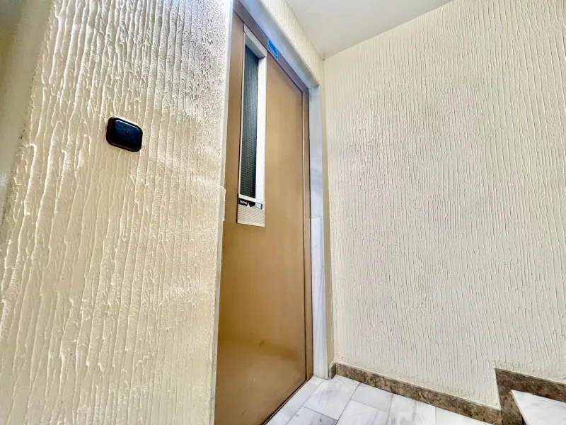 COMFORT, SPACIOUSNESS AND EXCLUSIVITY. 145m2 APARTMENT IN A PRIVILEGED LOCATION WITH A PRIVATE COMMUNITY SOLARIUM OF 60m2