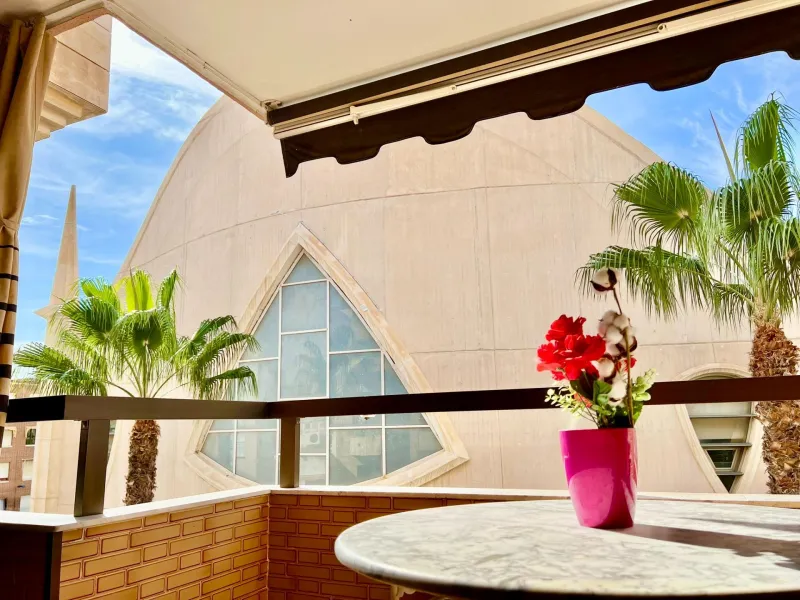 COMFORT, SPACIOUSNESS AND EXCLUSIVITY. 145m2 APARTMENT IN A PRIVILEGED LOCATION WITH A PRIVATE COMMUNITY SOLARIUM OF 60m2