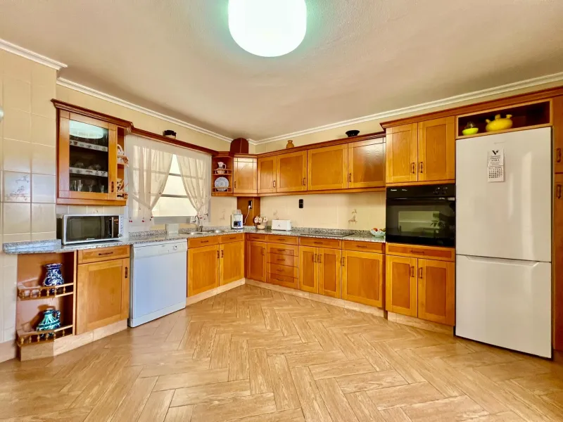 COMFORT, SPACIOUSNESS AND EXCLUSIVITY. 145m2 APARTMENT IN A PRIVILEGED LOCATION WITH A PRIVATE COMMUNITY SOLARIUM OF 60m2