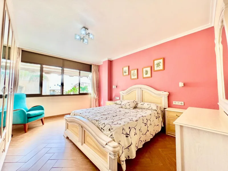 COMFORT, SPACIOUSNESS AND EXCLUSIVITY. 145m2 APARTMENT IN A PRIVILEGED LOCATION WITH A PRIVATE COMMUNITY SOLARIUM OF 60m2