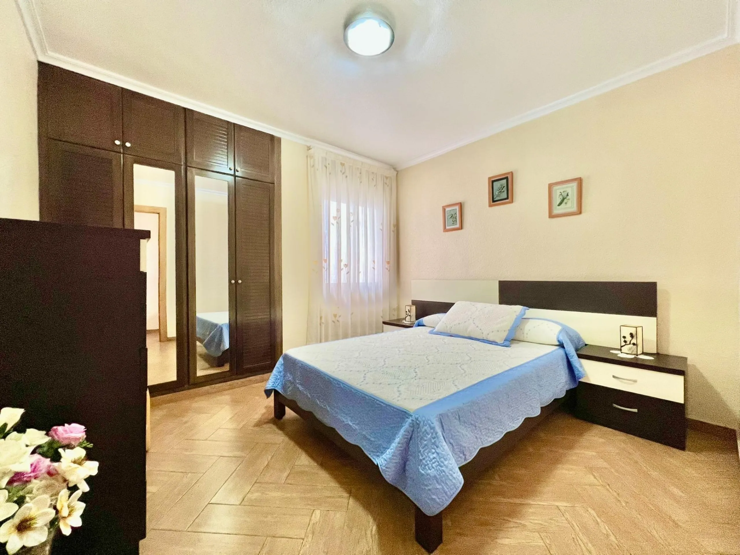 COMFORT, SPACIOUSNESS AND EXCLUSIVITY. 145m2 APARTMENT IN A PRIVILEGED LOCATION WITH A PRIVATE COMMUNITY SOLARIUM OF 60m2