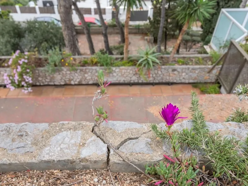 Exclusive villa with sea views and pool in Bellamar, Castelldefels