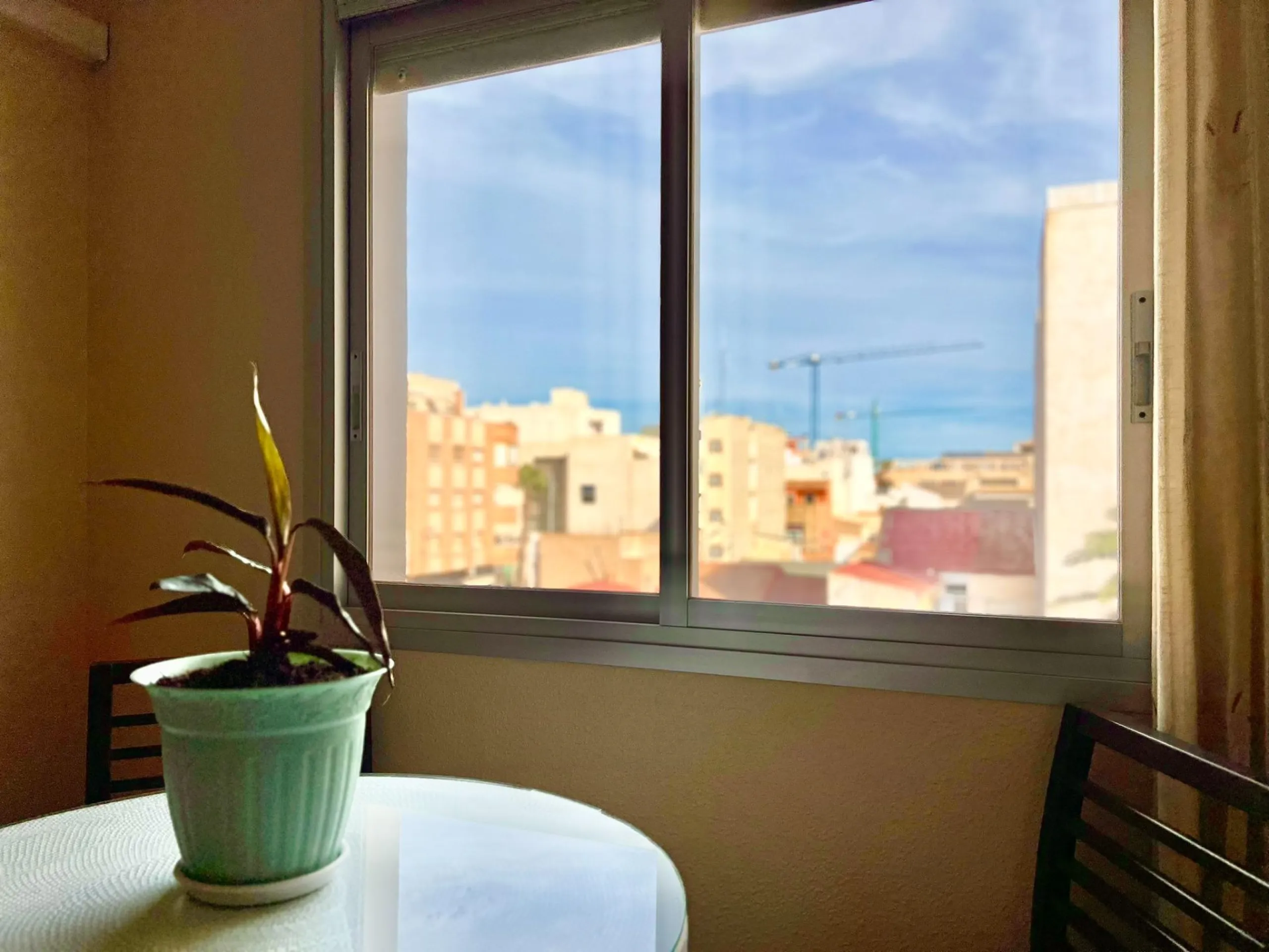 COMFORT, SPACIOUSNESS AND EXCLUSIVITY. 145m2 APARTMENT IN A PRIVILEGED LOCATION WITH A PRIVATE COMMUNITY SOLARIUM OF 60m2