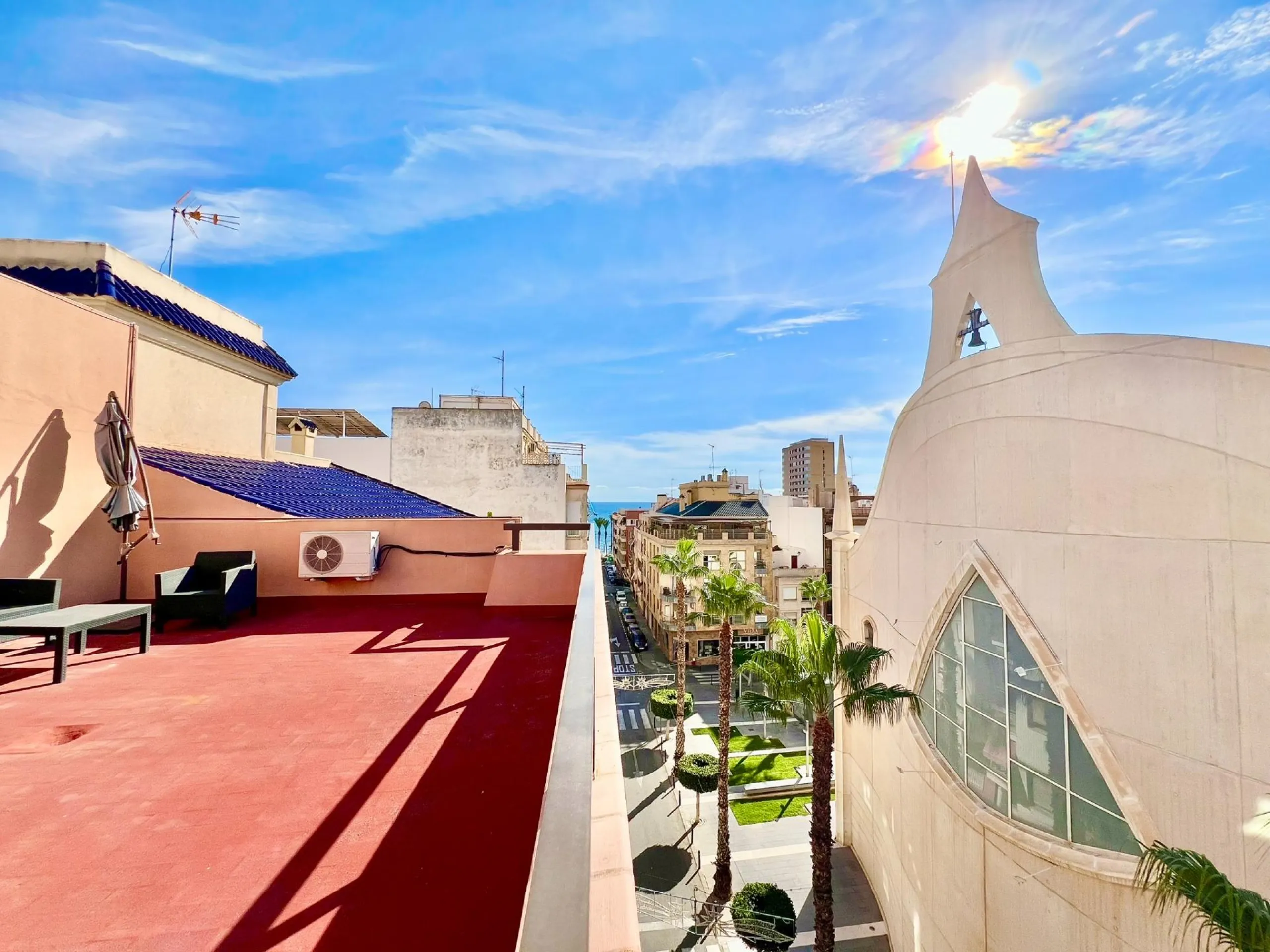 COMFORT, SPACIOUSNESS AND EXCLUSIVITY. 145m2 APARTMENT IN A PRIVILEGED LOCATION WITH A PRIVATE COMMUNITY SOLARIUM OF 60m2