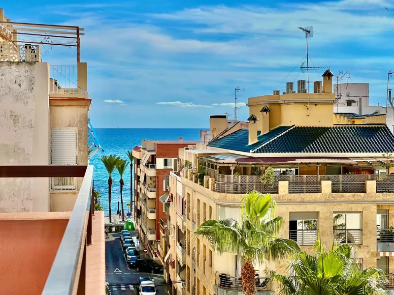 COMFORT, SPACIOUSNESS AND EXCLUSIVITY. 145m2 APARTMENT IN A PRIVILEGED LOCATION WITH A PRIVATE COMMUNITY SOLARIUM OF 60m2