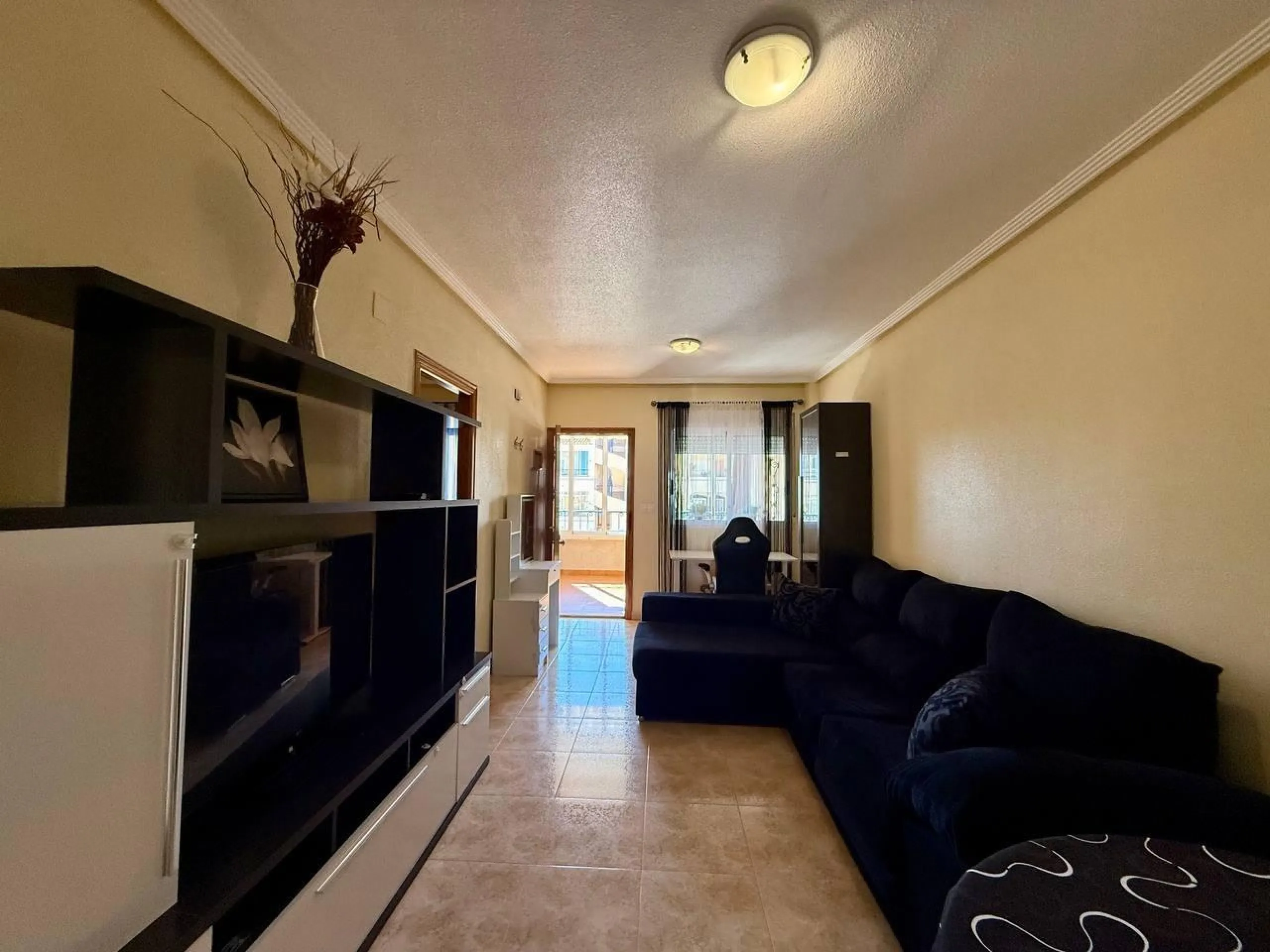 Exclusivo apartamento con 2 dormitorios, 1 baño y piscina