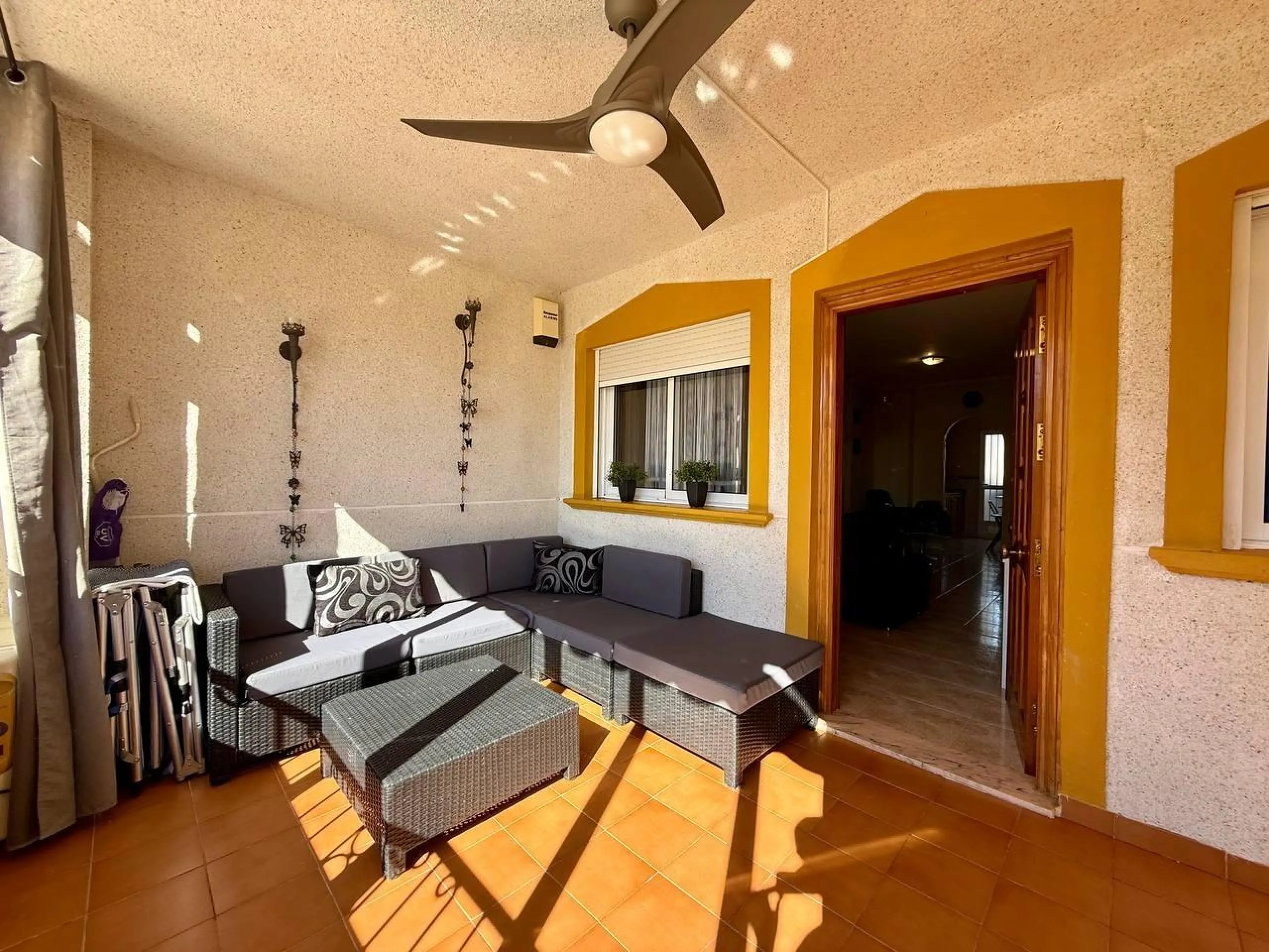 Exclusivo apartamento con 2 dormitorios, 1 baño y piscina