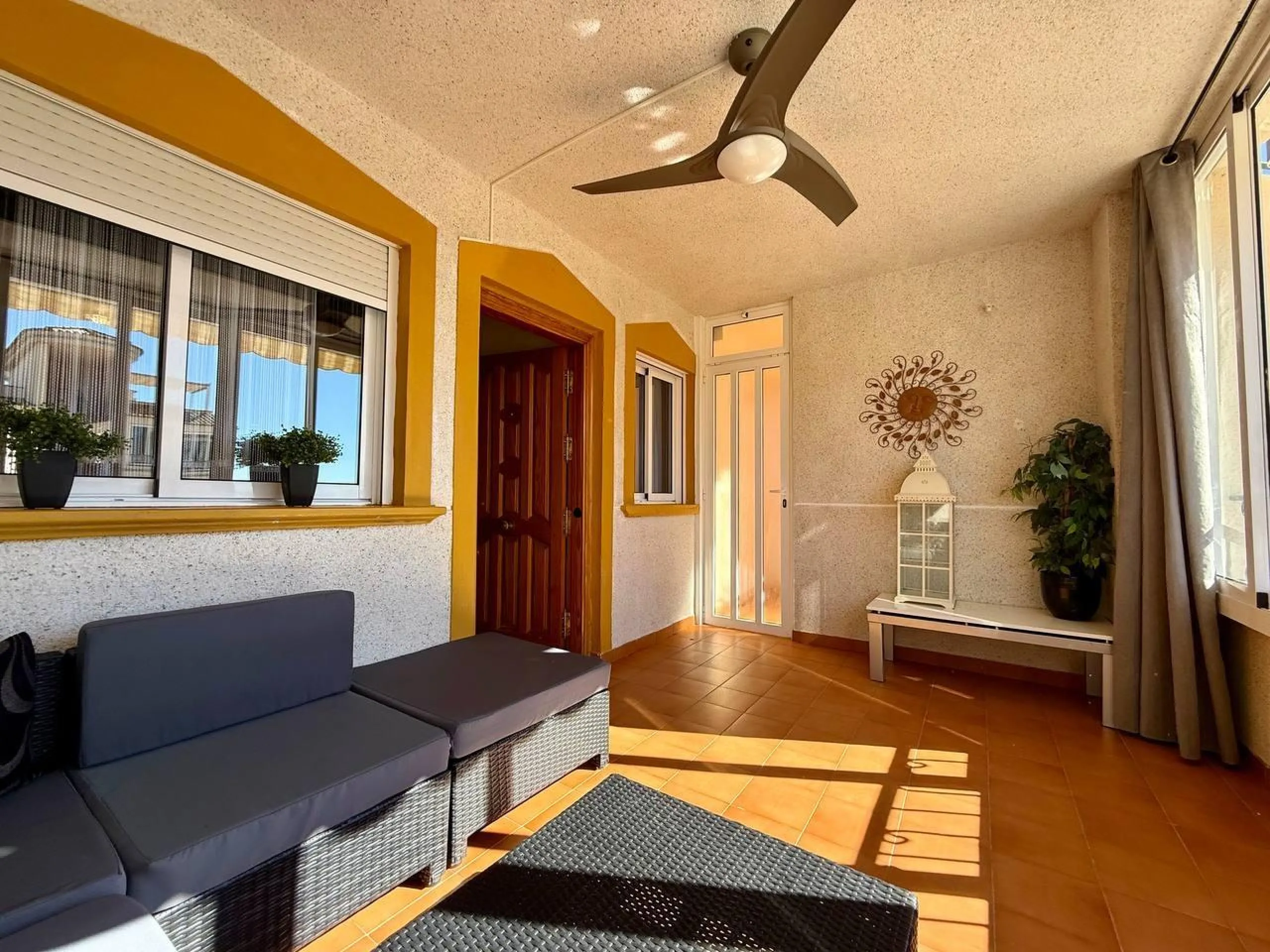 Exclusivo apartamento con 2 dormitorios, 1 baño y piscina
