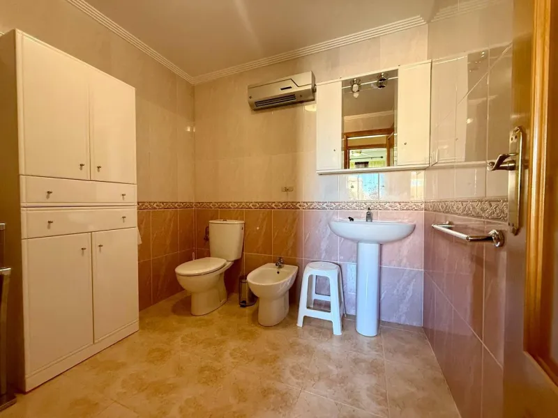 Exclusivo apartamento con 2 dormitorios, 1 baño y piscina