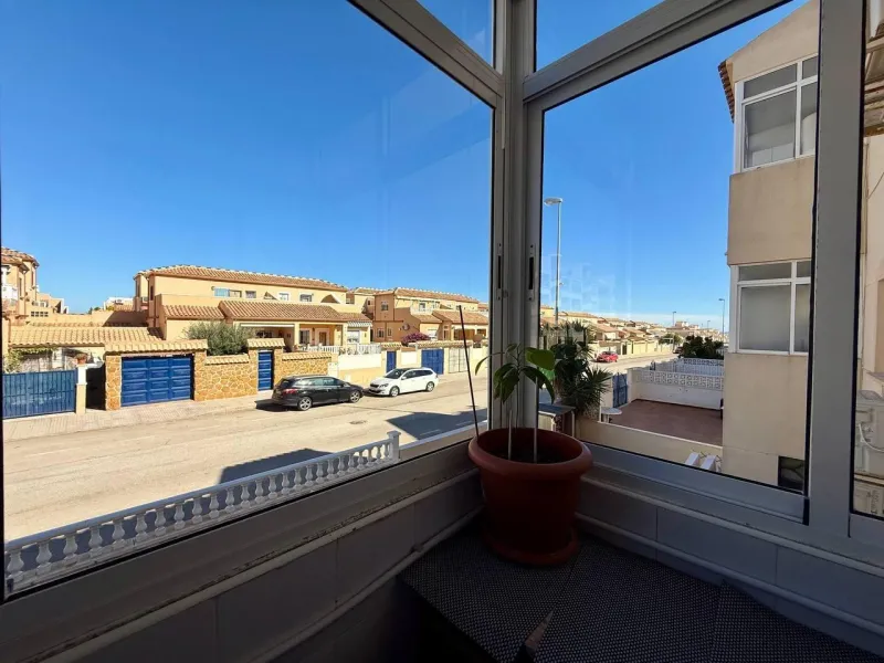 Exclusivo apartamento con 2 dormitorios, 1 baño y piscina