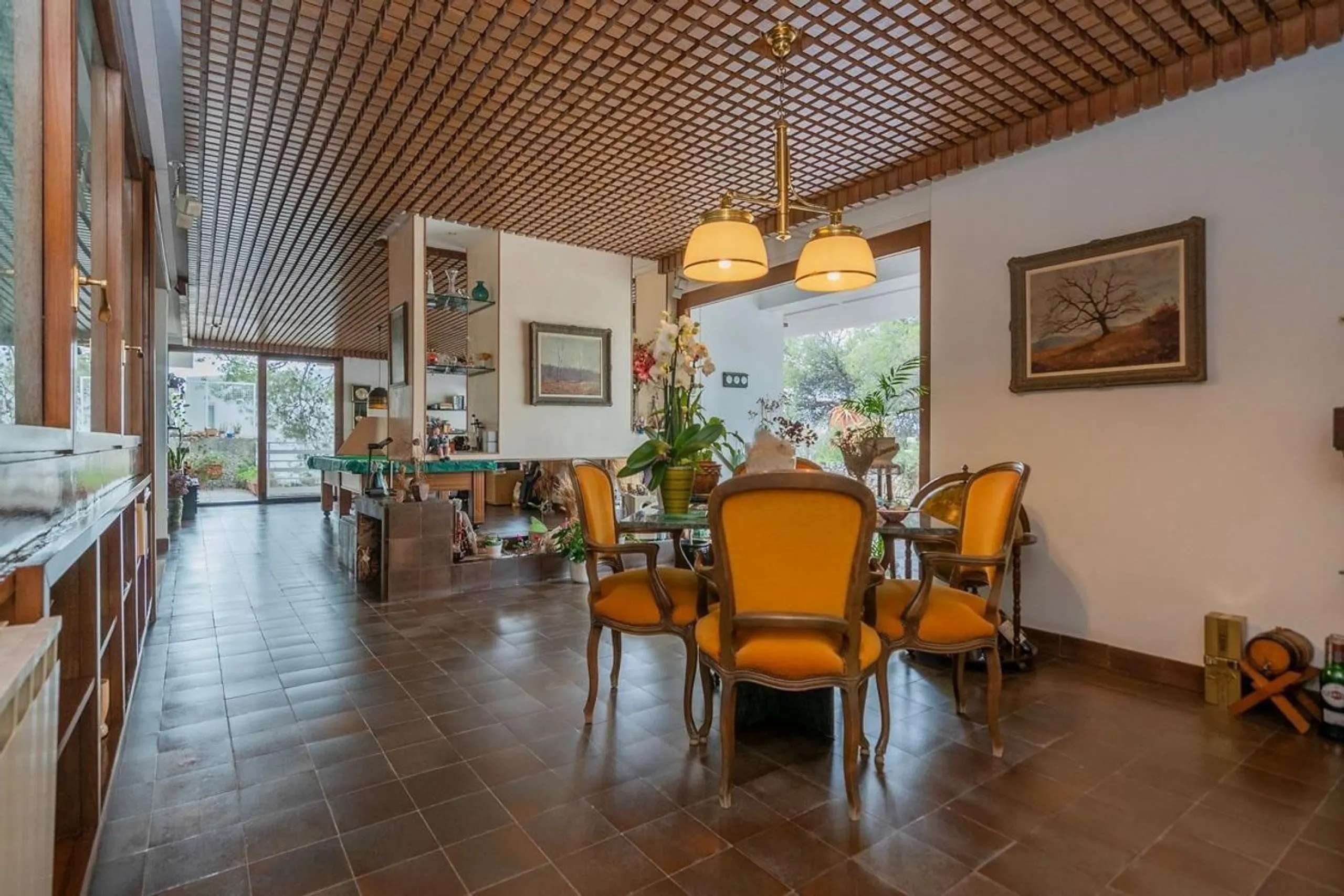 Exclusive villa with sea views and pool in Bellamar, Castelldefels