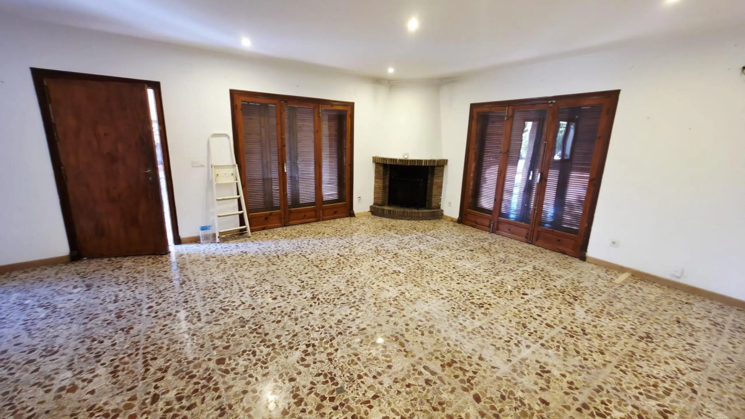 Magnífico chalet con amplias posibilidades en La Albufereta – Playa de San Juan (Alicante)