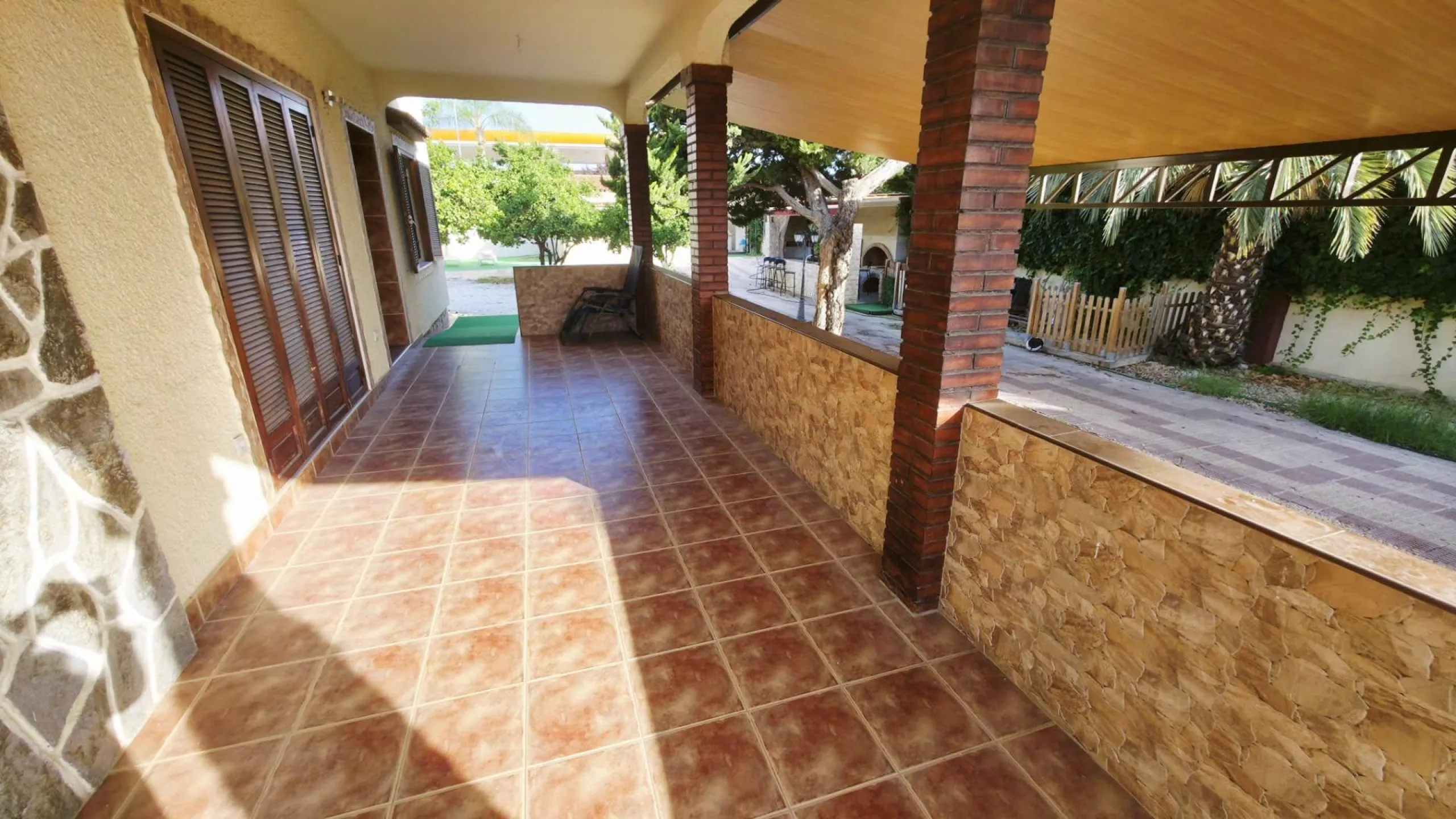 Magnífico chalet con amplias posibilidades en La Albufereta – Playa de San Juan (Alicante)