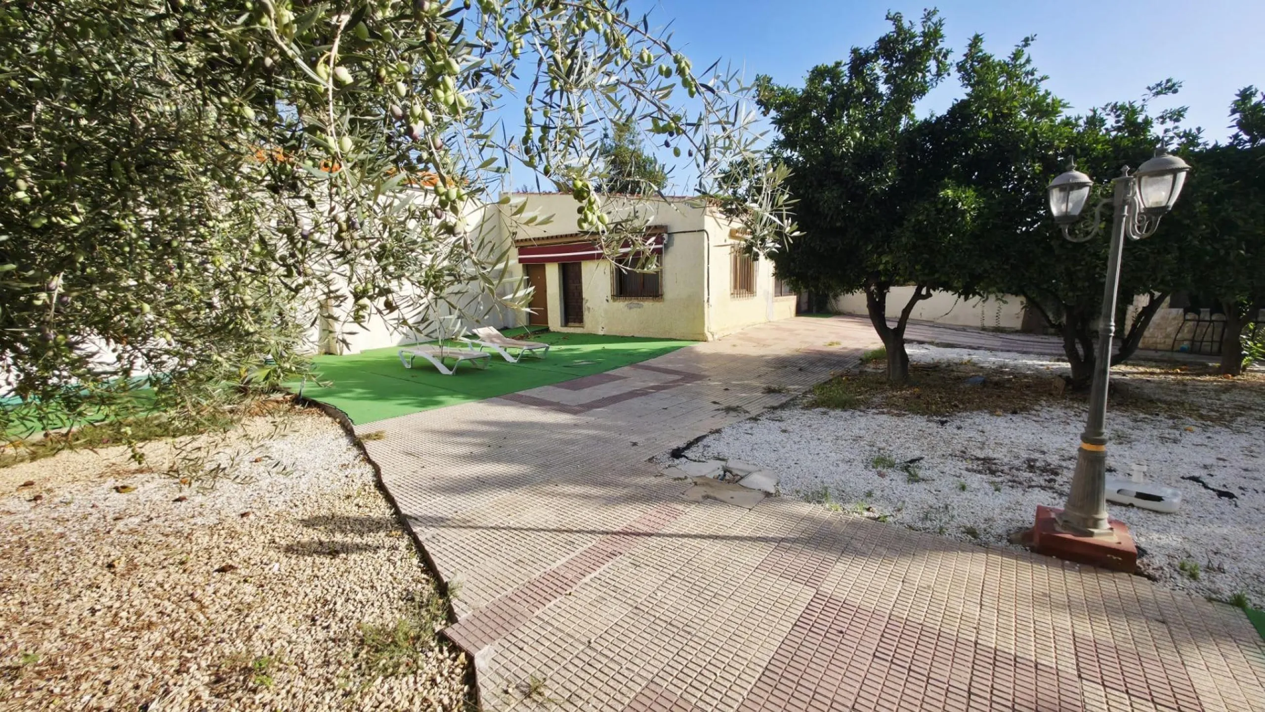 Magnífico chalet con amplias posibilidades en La Albufereta – Playa de San Juan (Alicante)