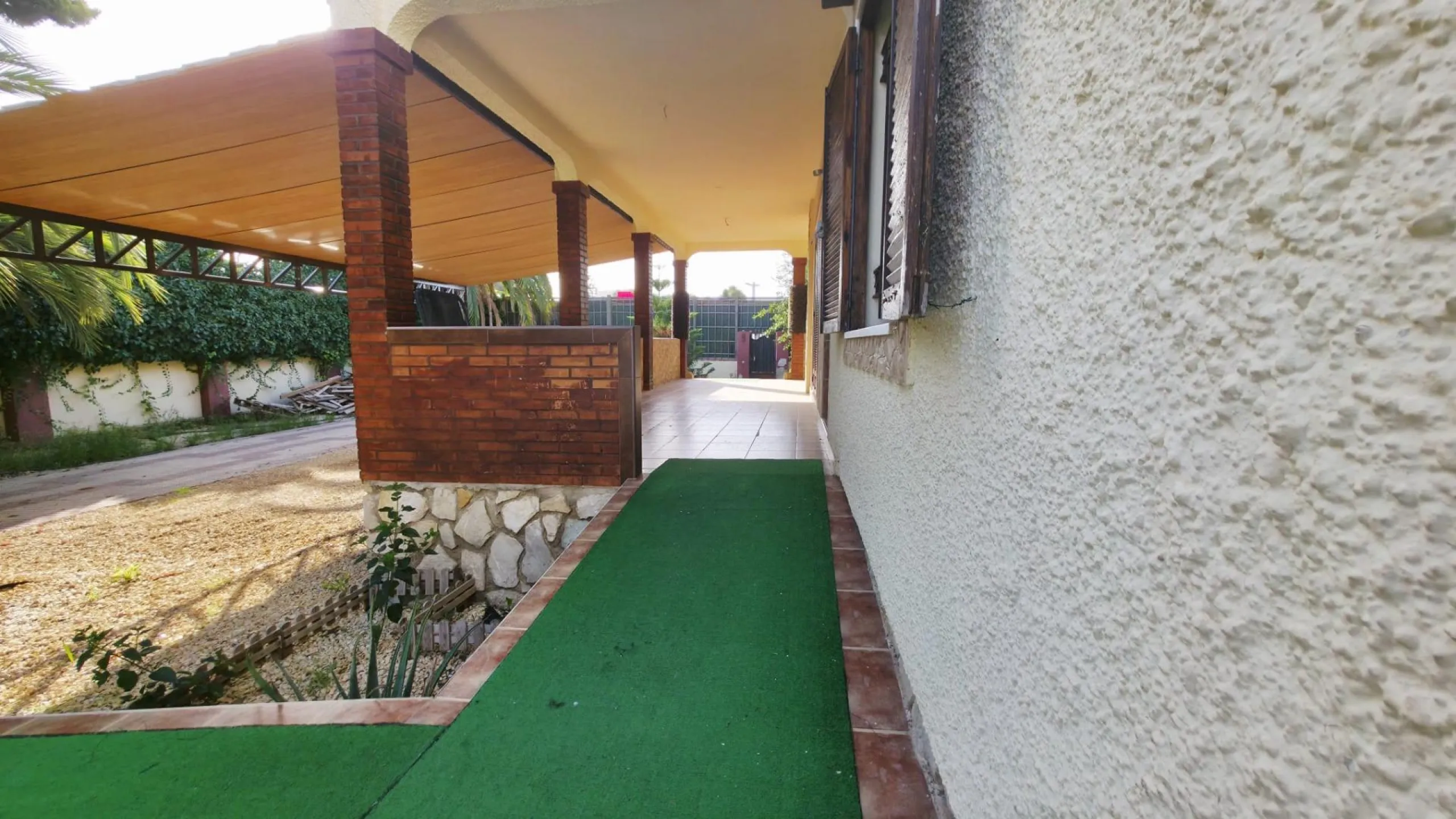 Magnífico chalet con amplias posibilidades en La Albufereta – Playa de San Juan (Alicante)