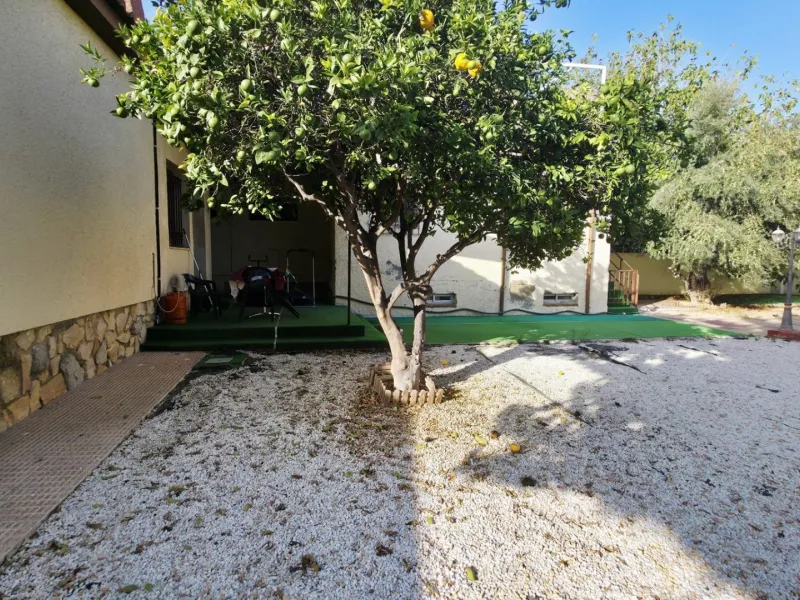 Magnífico chalet con amplias posibilidades en La Albufereta – Playa de San Juan (Alicante)