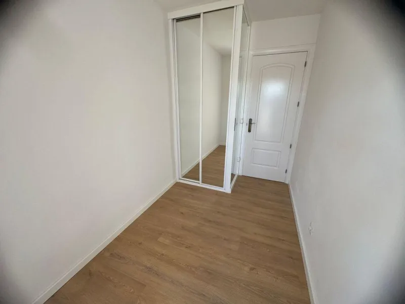 PISO EN VENTA TOTALMENTE REFORMADO Y MUY LUMINOSO EN BARRIO DEL PILAR, MADRID