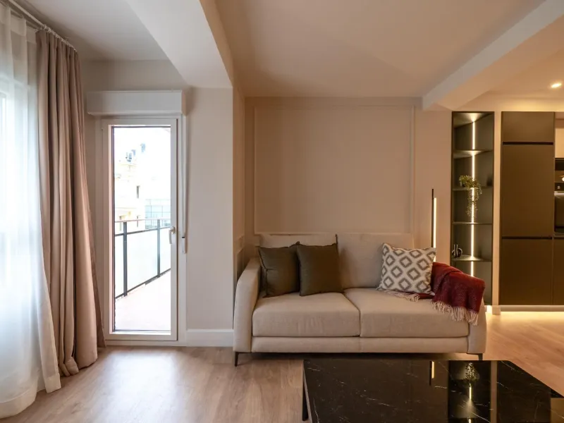 LUJOSO PISO TOTALMENTE REFORMADO CON TERRAZA Y GARAJE EN LISTA | SALAMANCA MADRID