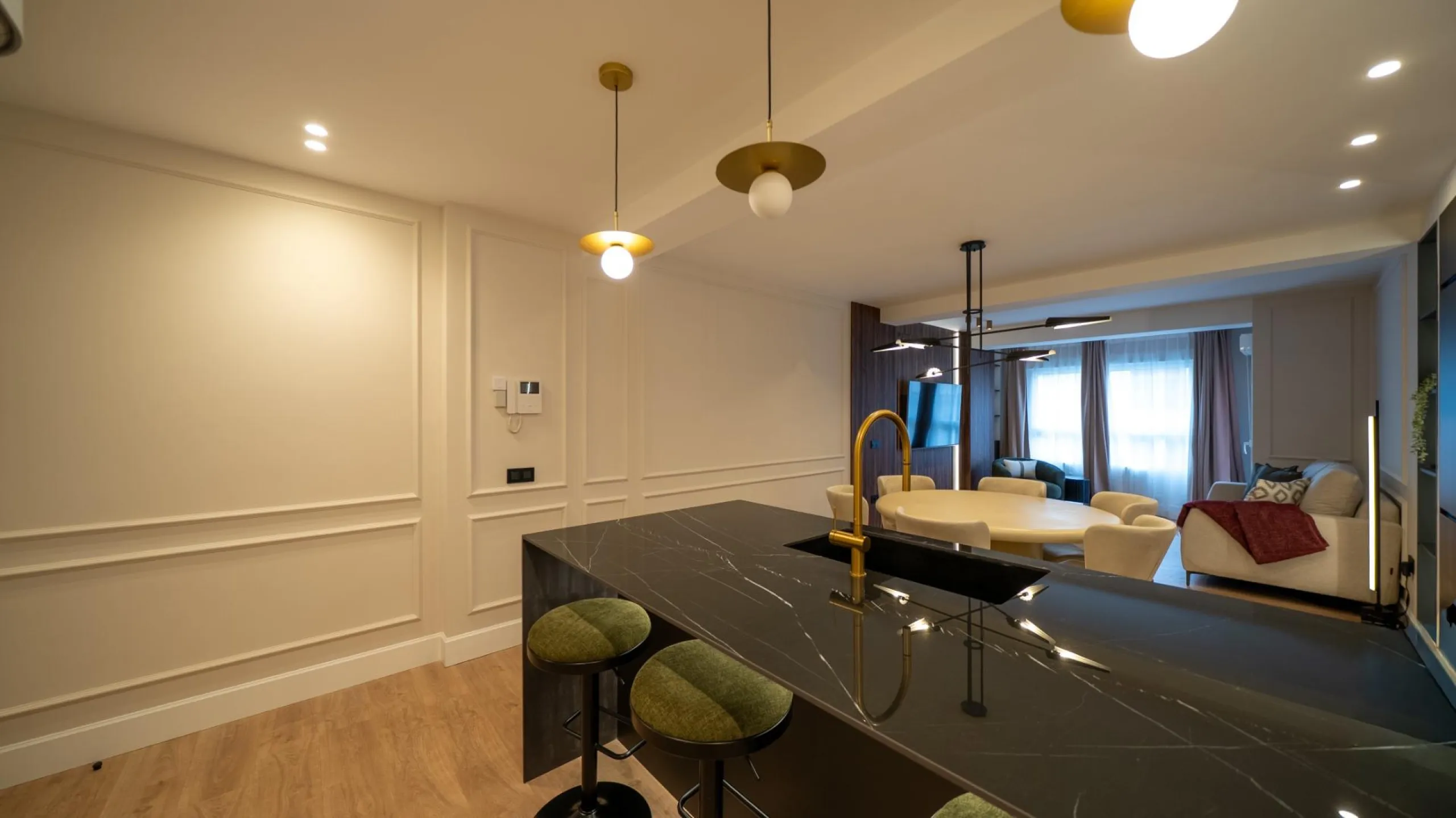 LUJOSO PISO TOTALMENTE REFORMADO CON TERRAZA Y GARAJE EN LISTA | SALAMANCA MADRID