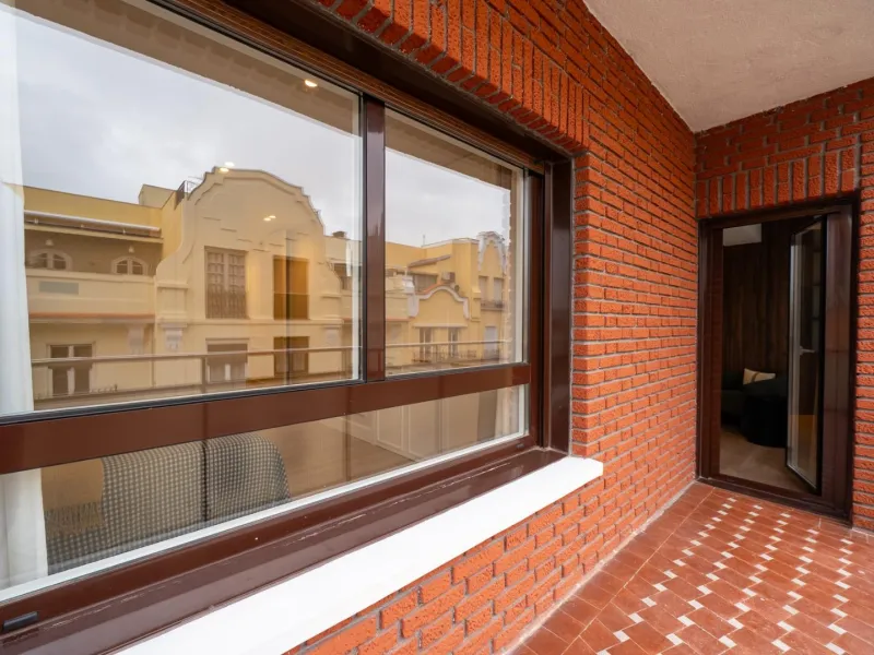 LUJOSO PISO TOTALMENTE REFORMADO CON TERRAZA Y GARAJE EN LISTA | SALAMANCA MADRID