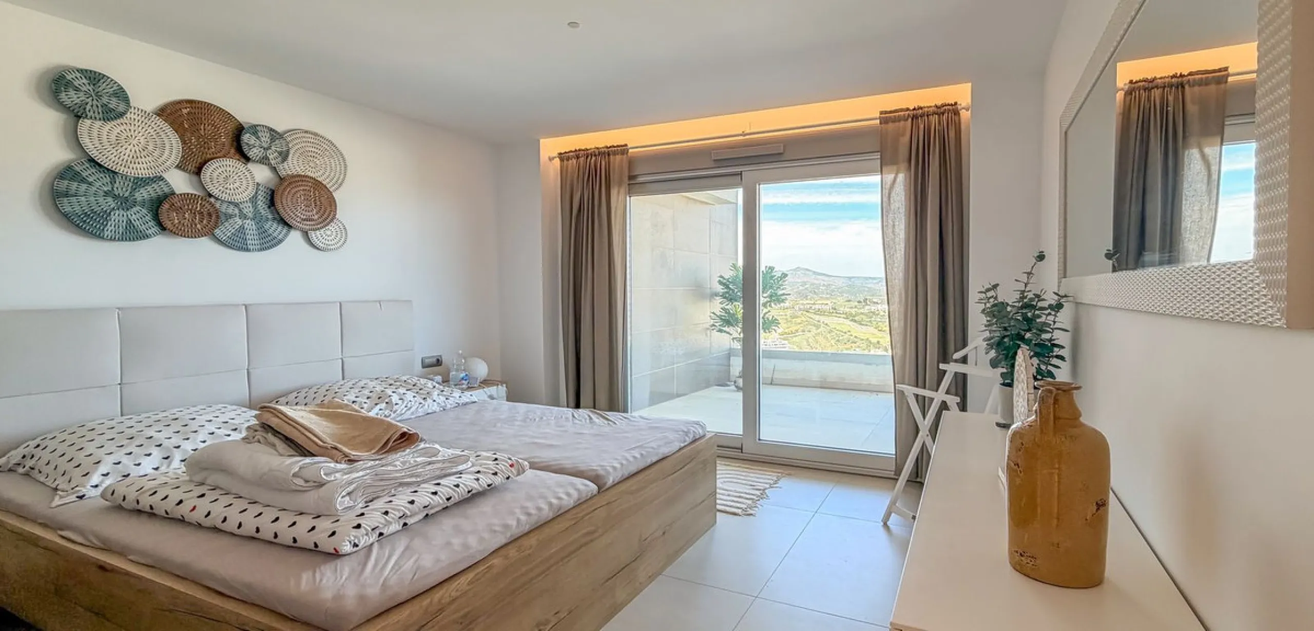 Wunderschöne 2-Zimmer-Wohnung mit 2 Bädern in Grand View – La Cala Golf